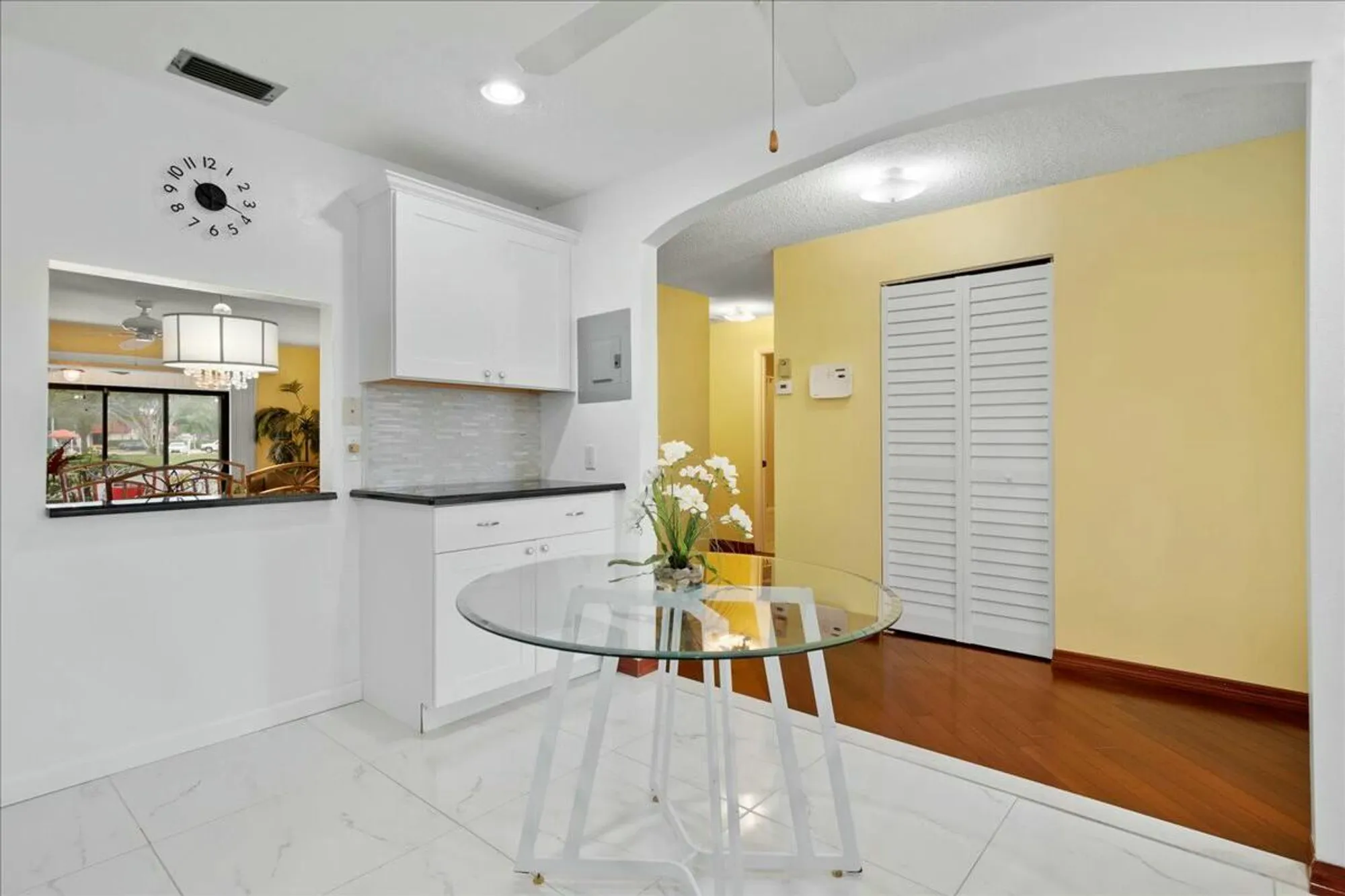 Property Slideshow image 18 of 22 | 603 laconia cir, Lake Worth, FL, 33467