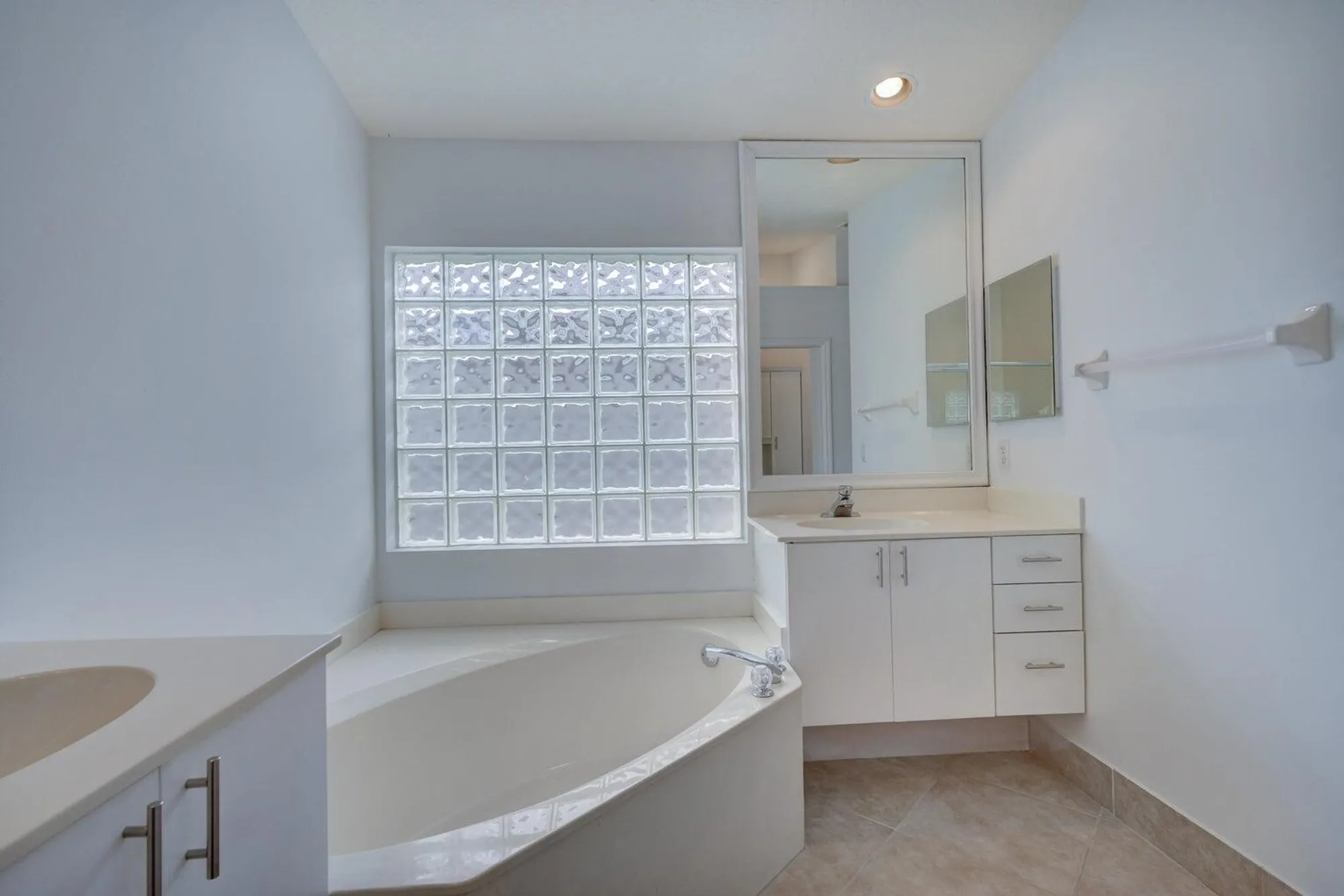 Property Slideshow image 18 of 51 | 6523 via trento, Delray Beach, FL, 33446
