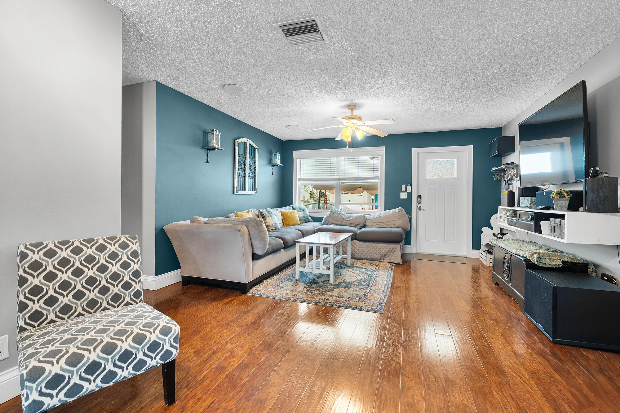 Property Slideshow image 4 of 30 | 2105 alfred dr, Boynton Beach, FL, 33426