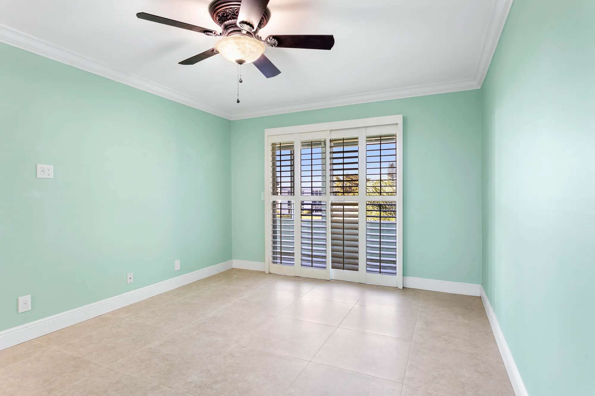 Property Slideshow image 14 of 27 | 310 wellington m, West Palm Beach, FL, 33417