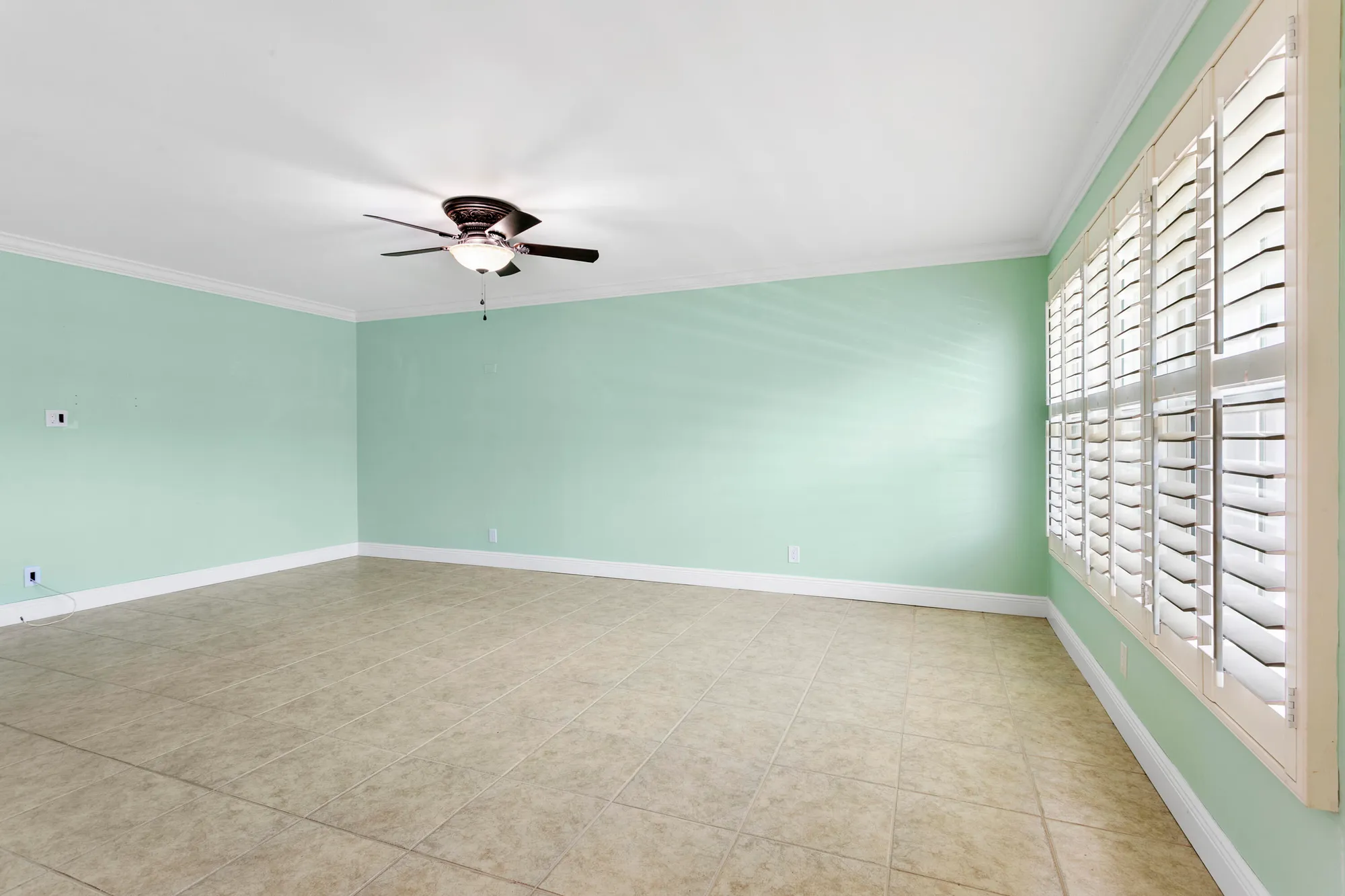 Property Slideshow image 15 of 27 | 310 wellington m, West Palm Beach, FL, 33417