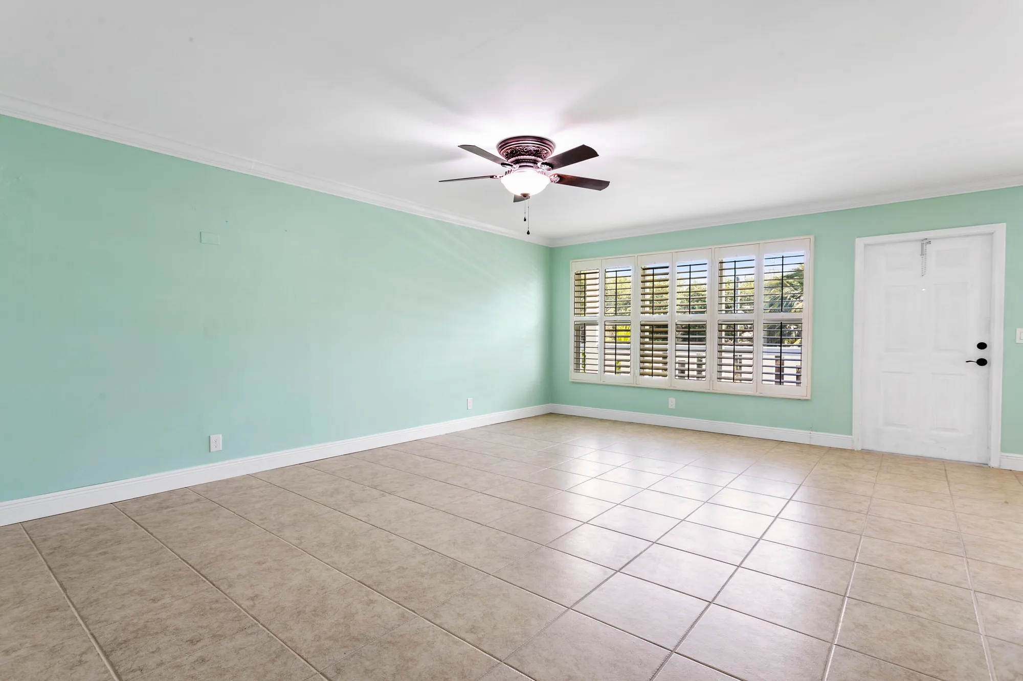 Property Slideshow image 17 of 27 | 310 wellington m, West Palm Beach, FL, 33417