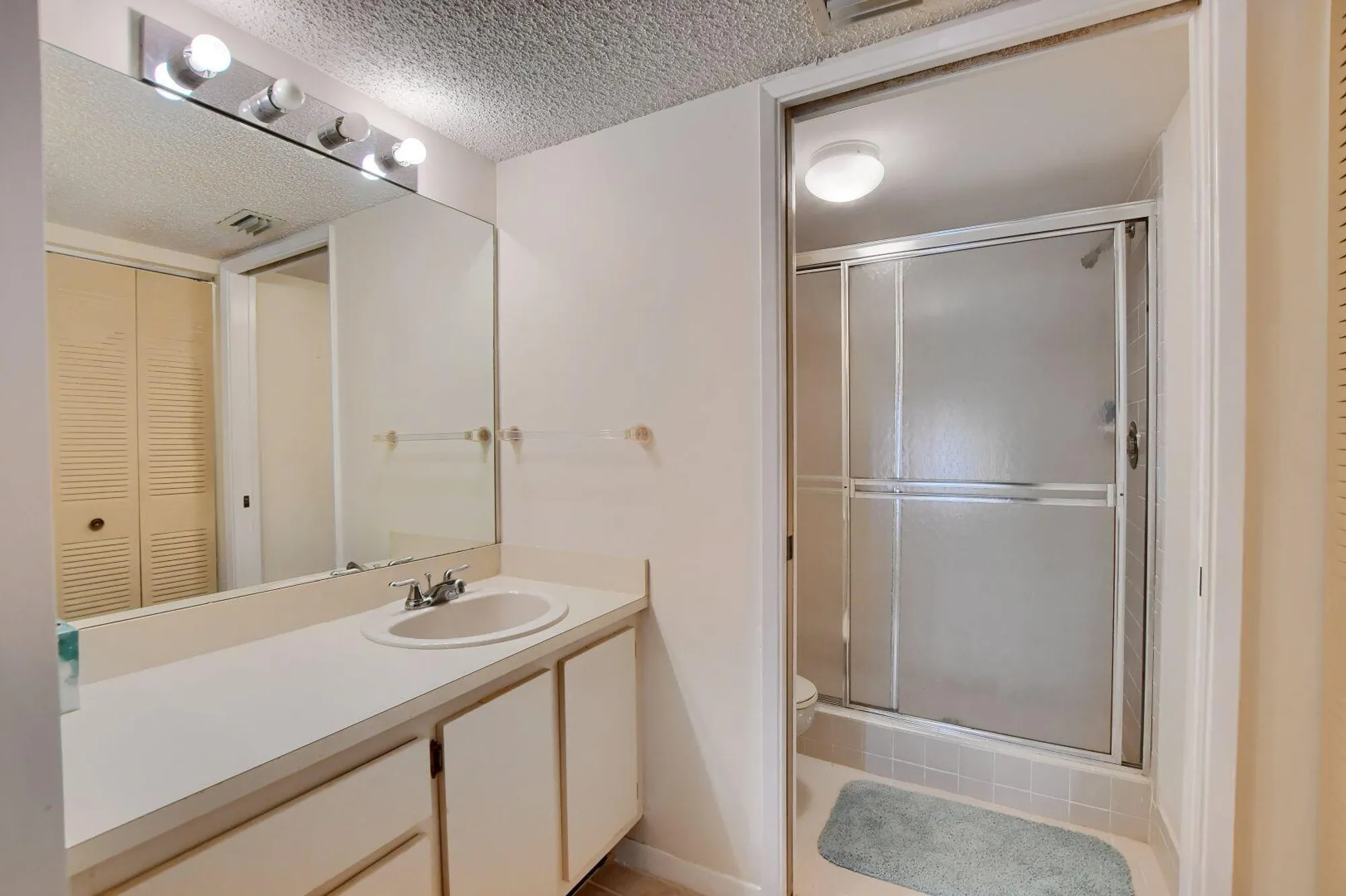 Property Slideshow image 18 of 41 | 9244 flynn cir 4, Boca Raton, FL, 33496