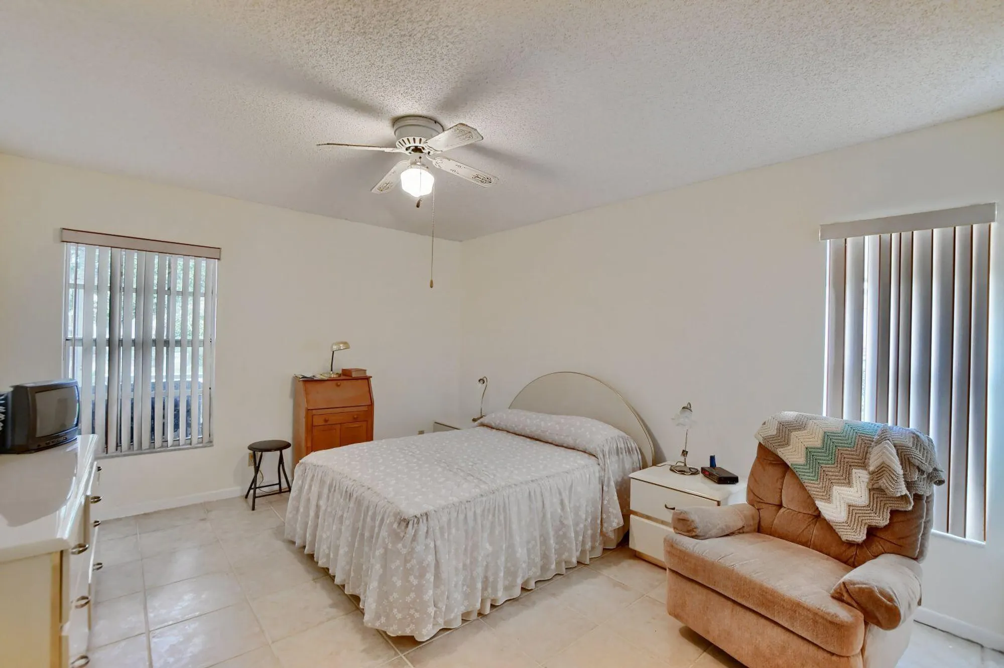 Property Slideshow image 19 of 41 | 9244 flynn cir 4, Boca Raton, FL, 33496