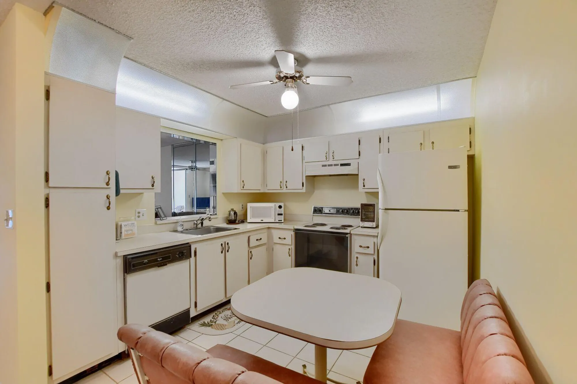 Property Slideshow image 5 of 41 | 9244 flynn cir 4, Boca Raton, FL, 33496