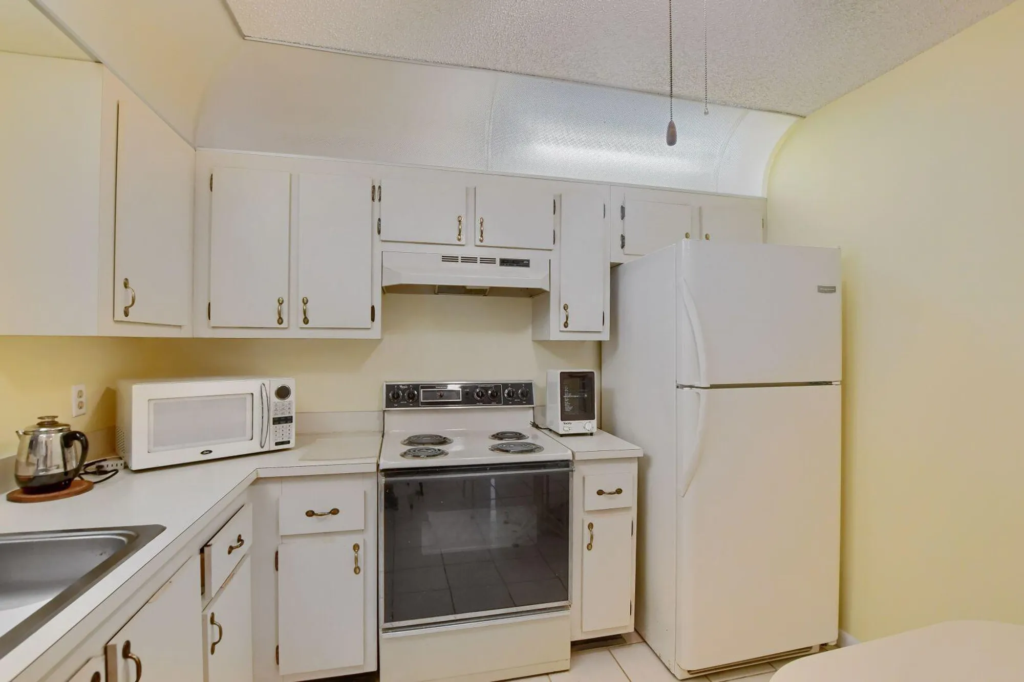 Property Slideshow image 6 of 41 | 9244 flynn cir 4, Boca Raton, FL, 33496