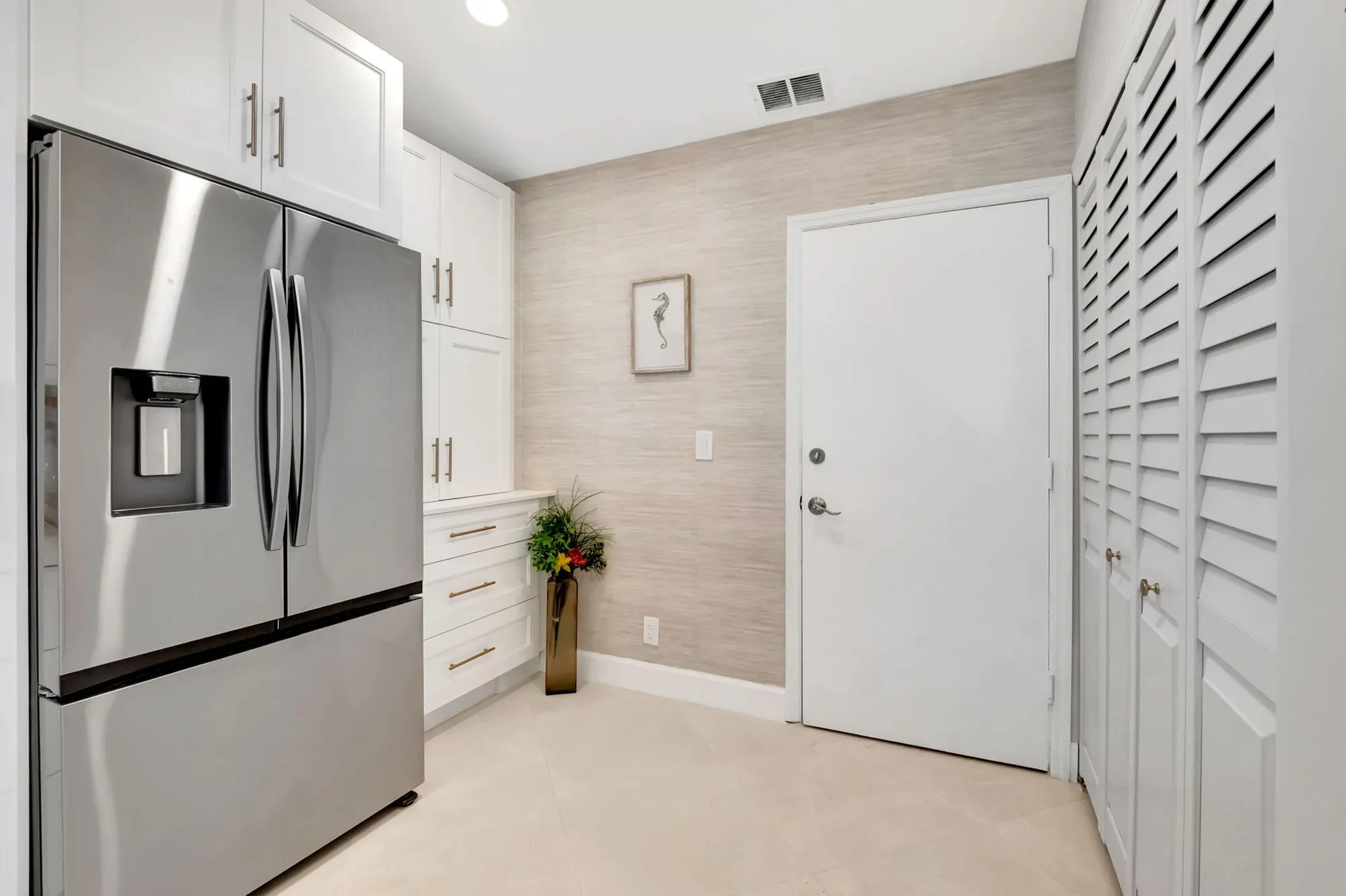 Property Slideshow image 17 of 39 | 15465 lake magnolia pl, Delray Beach, FL, 33484