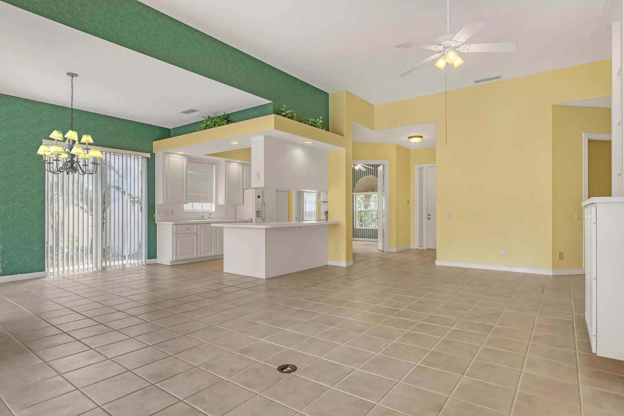 Property Slideshow image 9 of 48 | 2828 kittbuck way, West Palm Beach, FL, 33411