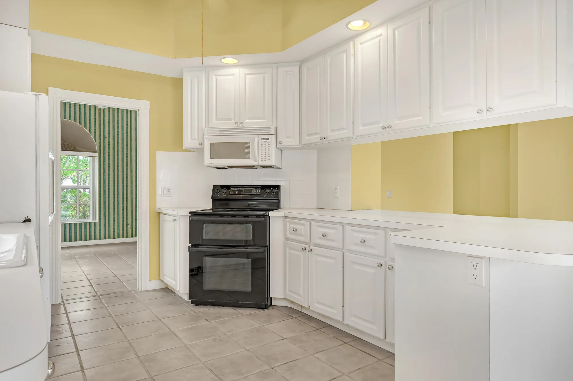 Property Slideshow image 14 of 48 | 2828 kittbuck way, West Palm Beach, FL, 33411
