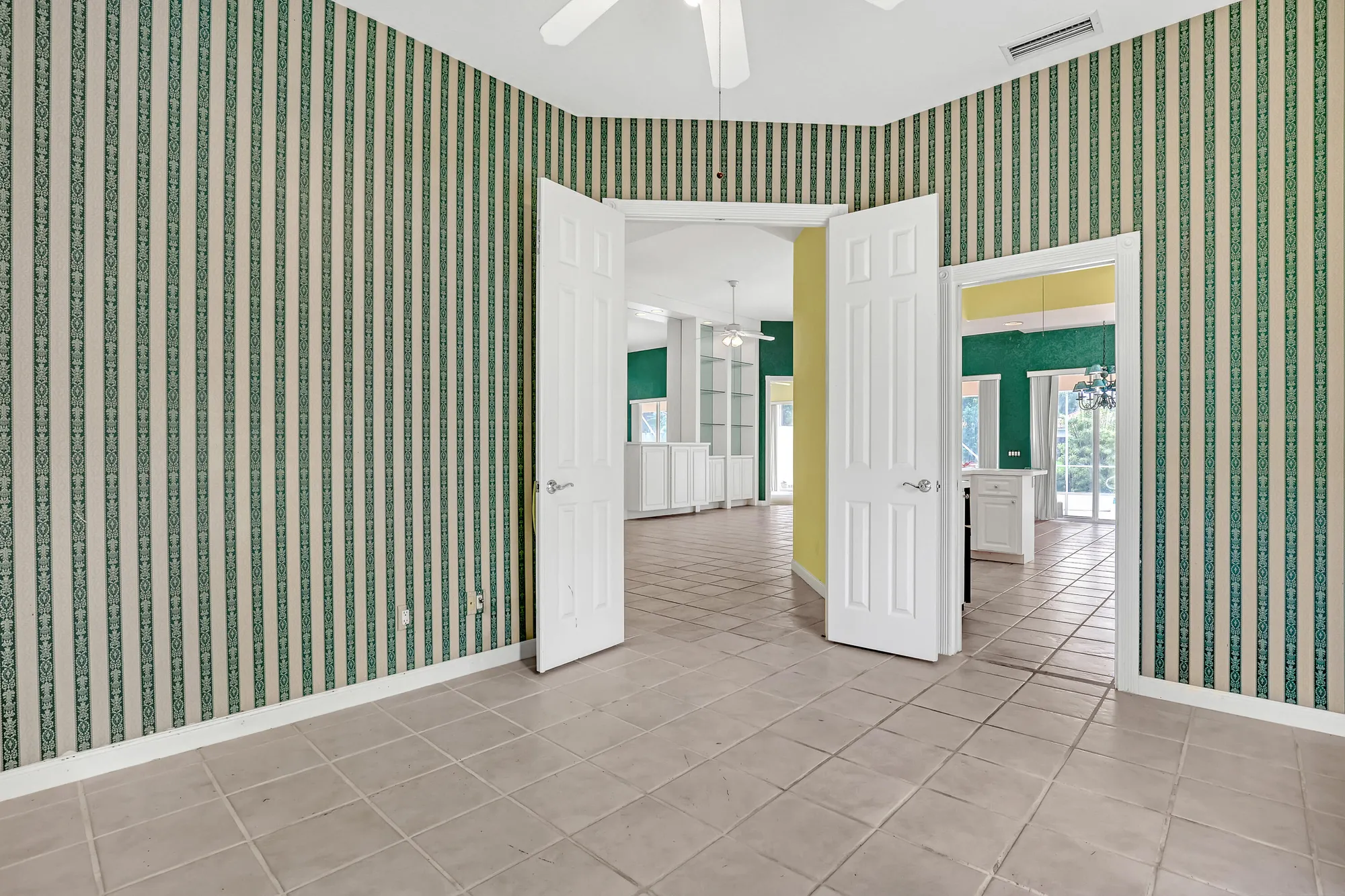 Property Slideshow image 25 of 48 | 2828 kittbuck way, West Palm Beach, FL, 33411