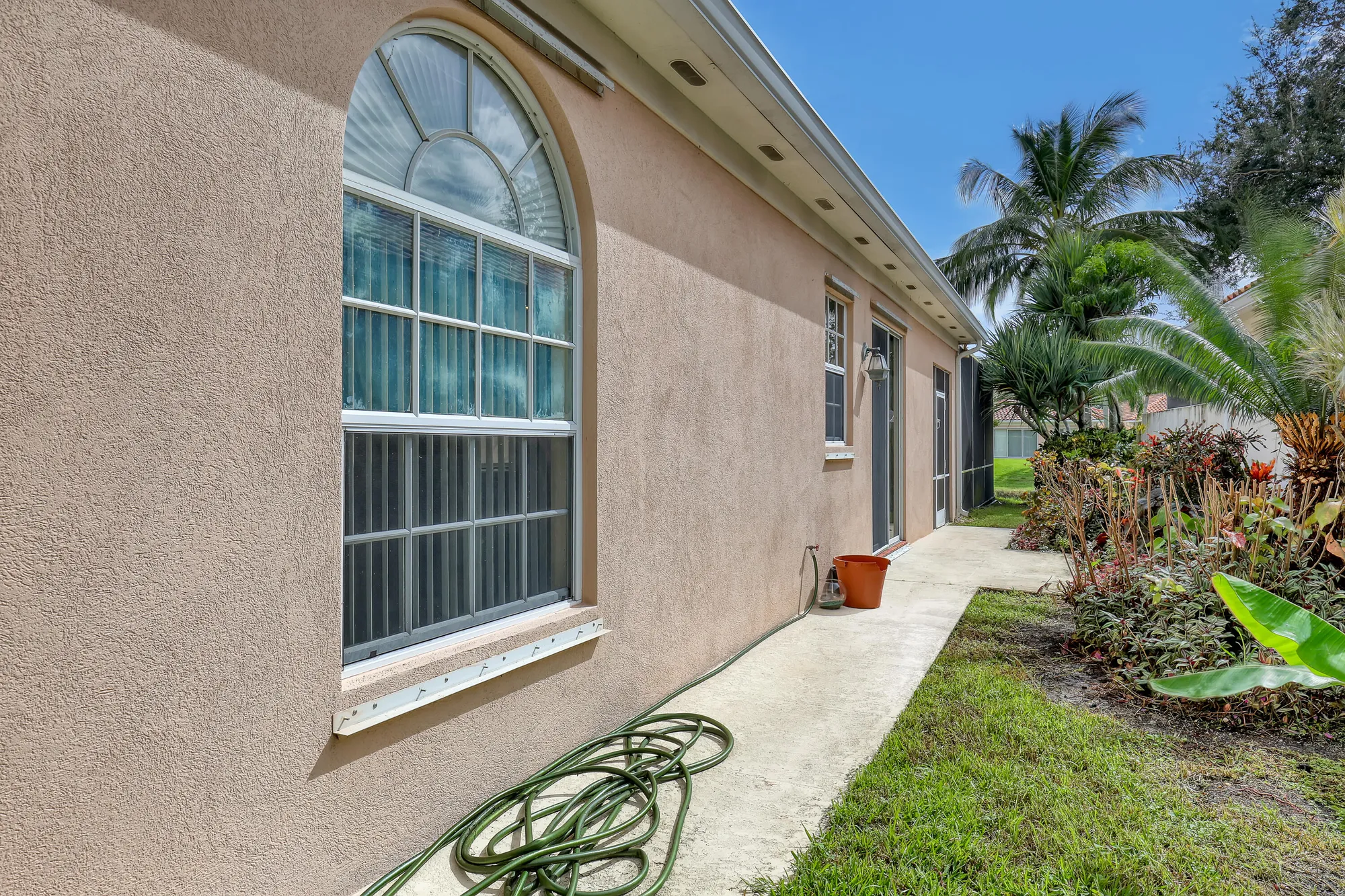 Property Slideshow image 37 of 48 | 2828 kittbuck way, West Palm Beach, FL, 33411