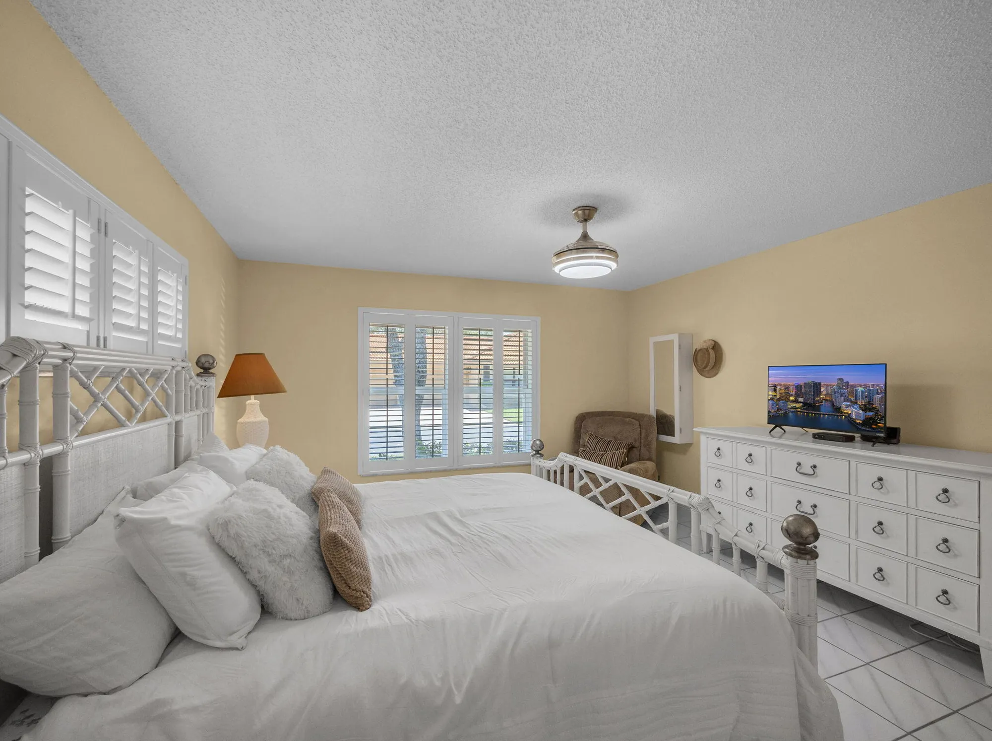 Property Slideshow image 11 of 29 | 4655 mahoe pl b, Boynton Beach, FL, 33436
