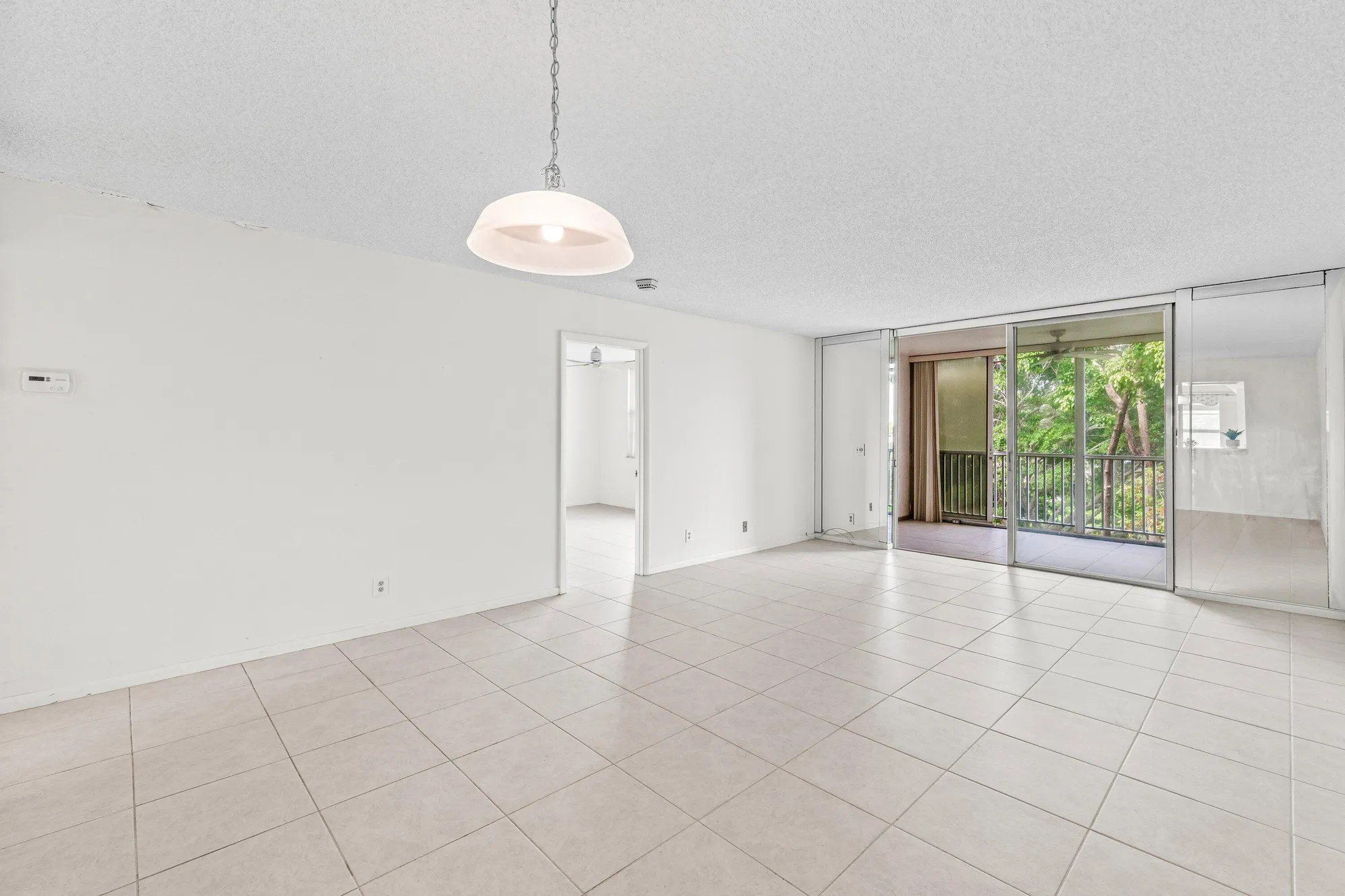 Property Slideshow image 4 of 37 | 14671 bonaire blvd 409, Delray Beach, FL, 33446