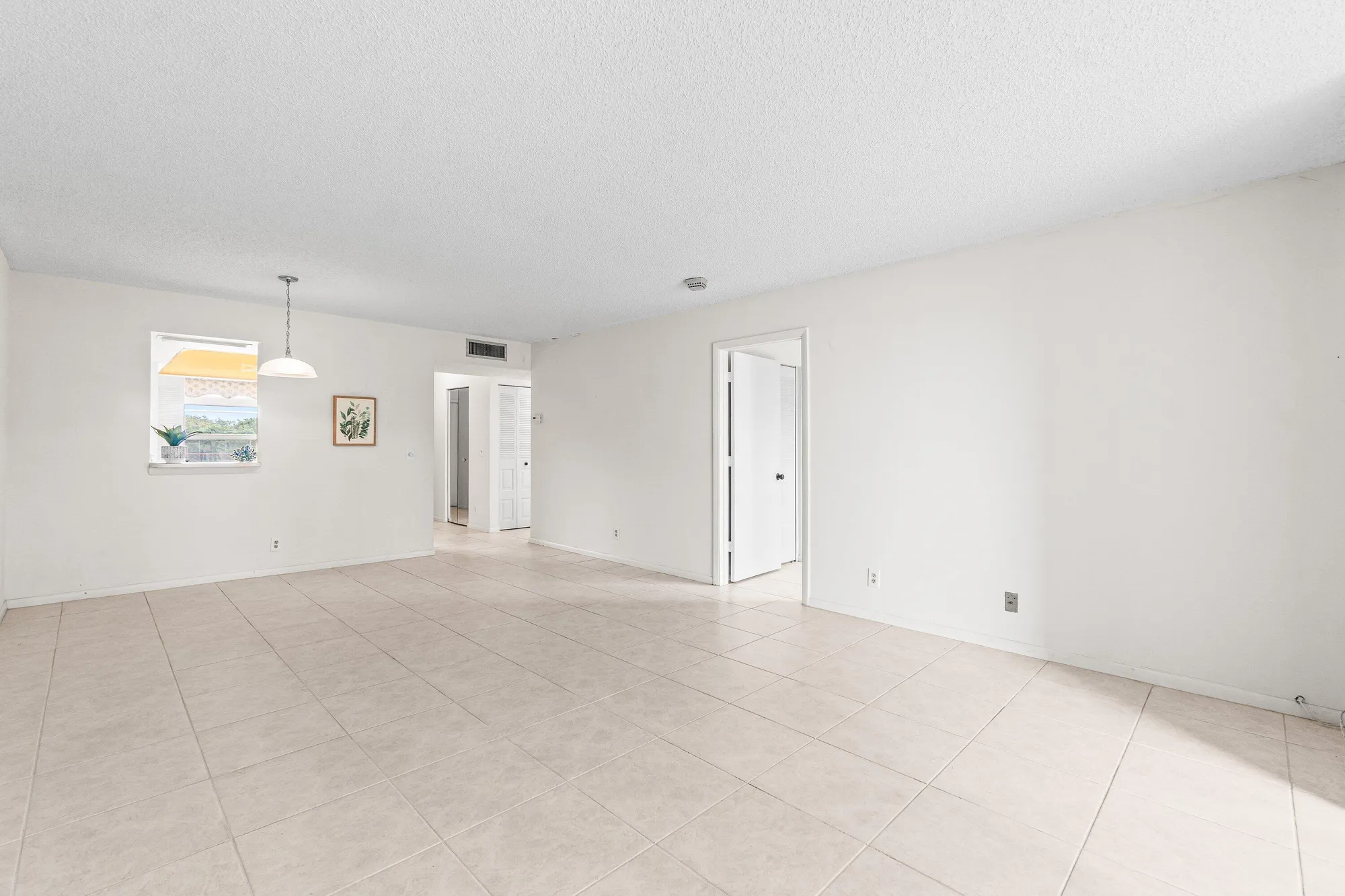 Property Slideshow image 5 of 37 | 14671 bonaire blvd 409, Delray Beach, FL, 33446