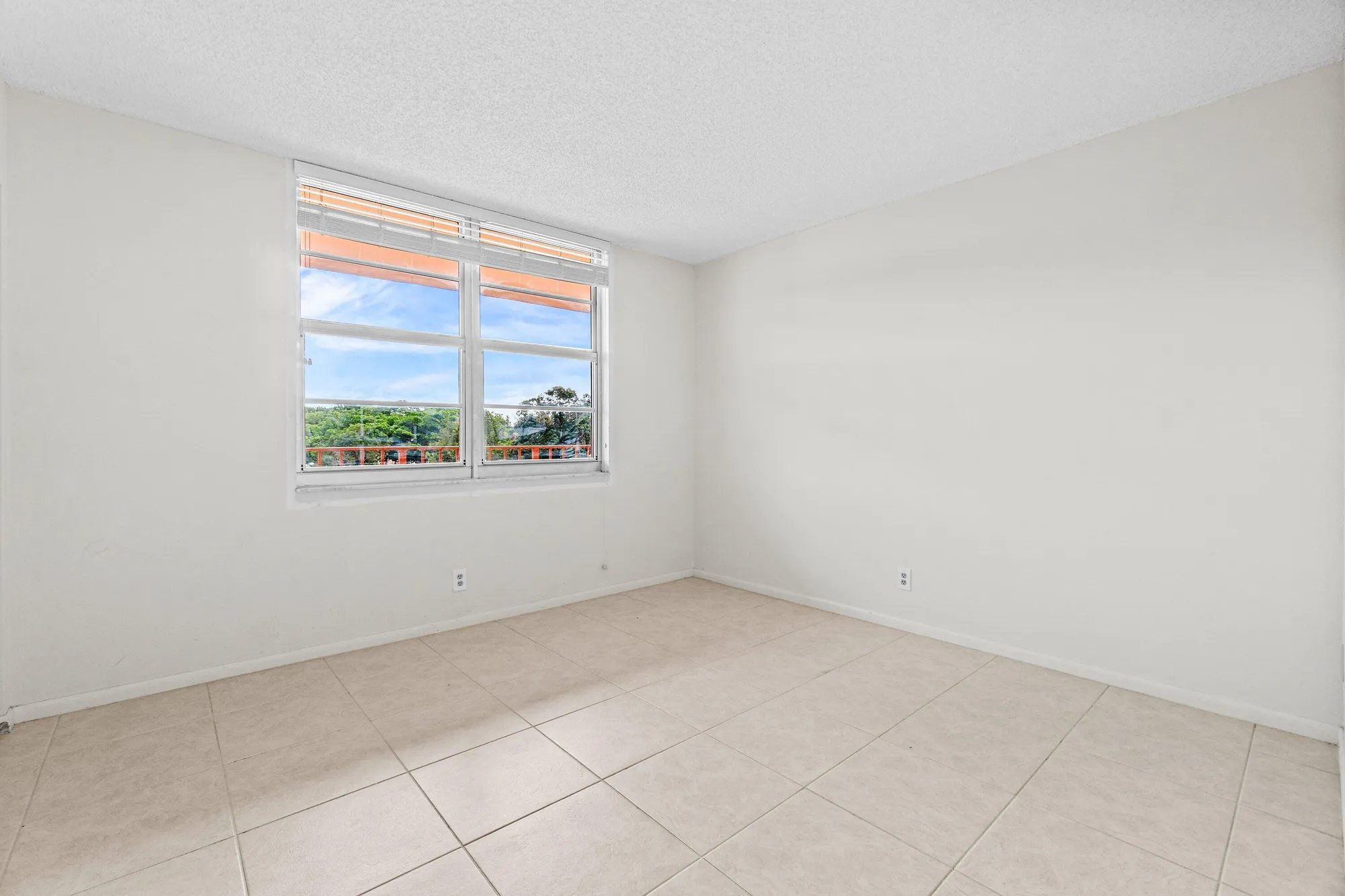 Property Slideshow image 13 of 37 | 14671 bonaire blvd 409, Delray Beach, FL, 33446
