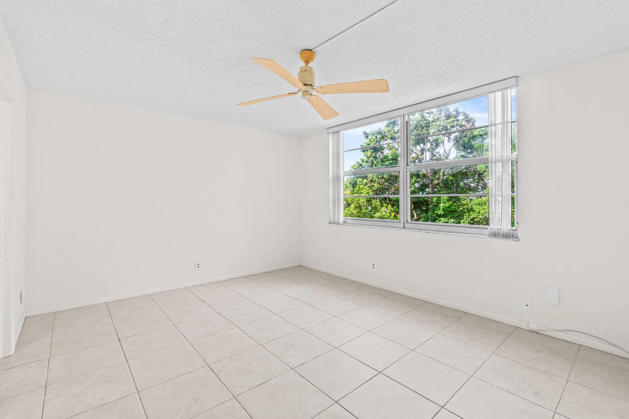 Property Slideshow image 8 of 37 | 14671 bonaire blvd 409, Delray Beach, FL, 33446