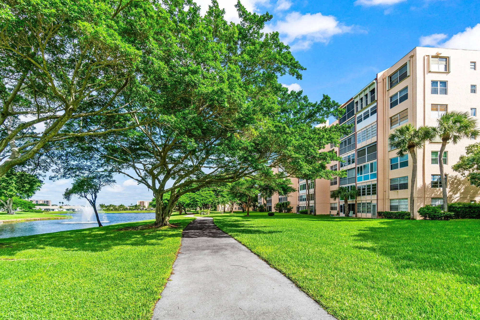 Property Slideshow image 27 of 37 | 14671 bonaire blvd 409, Delray Beach, FL, 33446