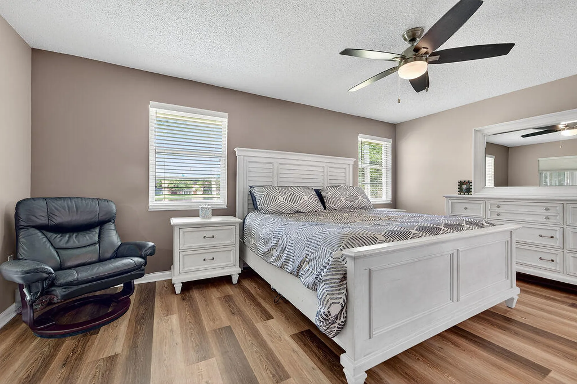 Property Slideshow image 21 of 63 | 9673 shadybrook dr apt 201, Boynton Beach, FL, 33437
