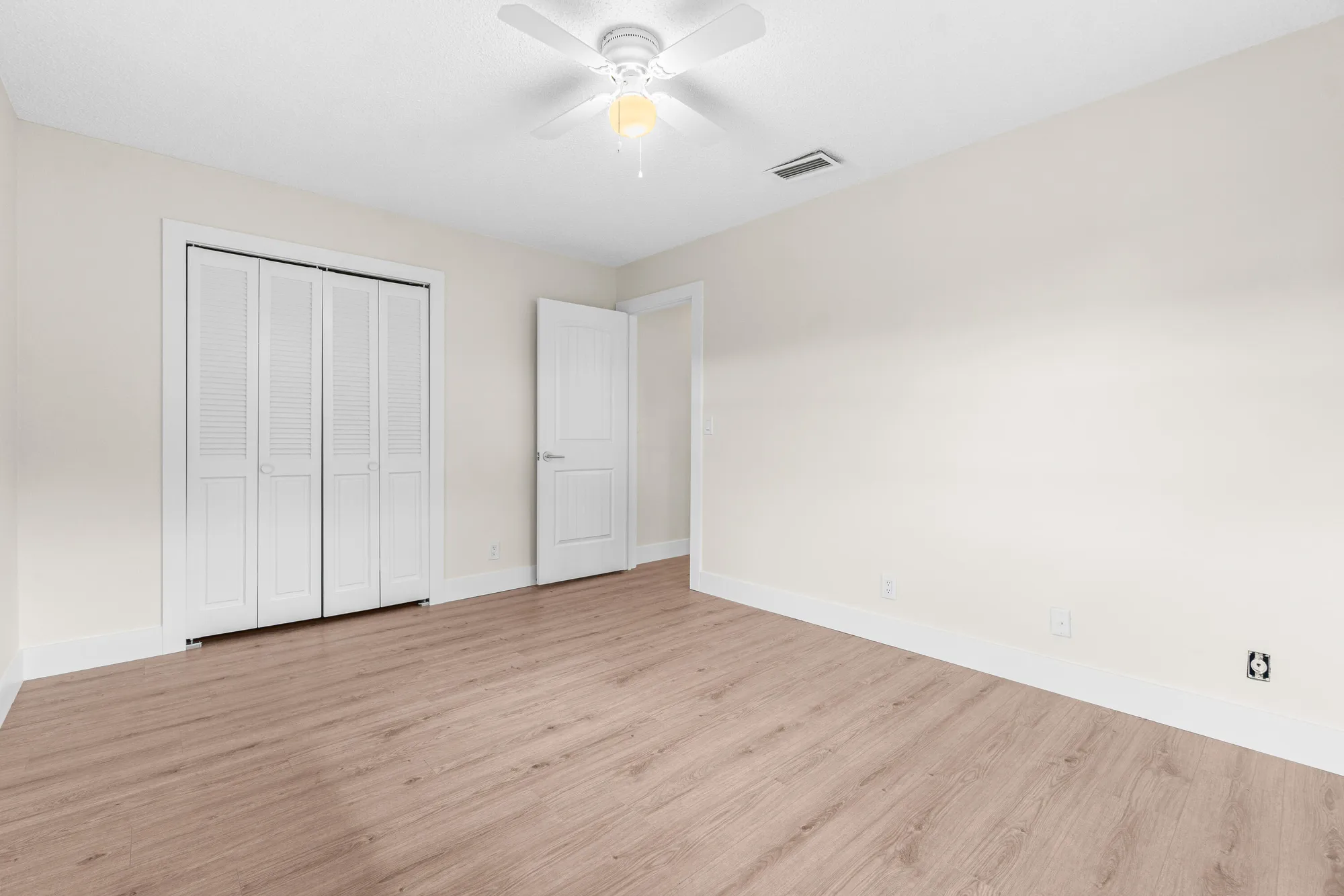 Property Slideshow image 11 of 23 | 4657 greentree pl a, Boynton Beach, FL, 33436