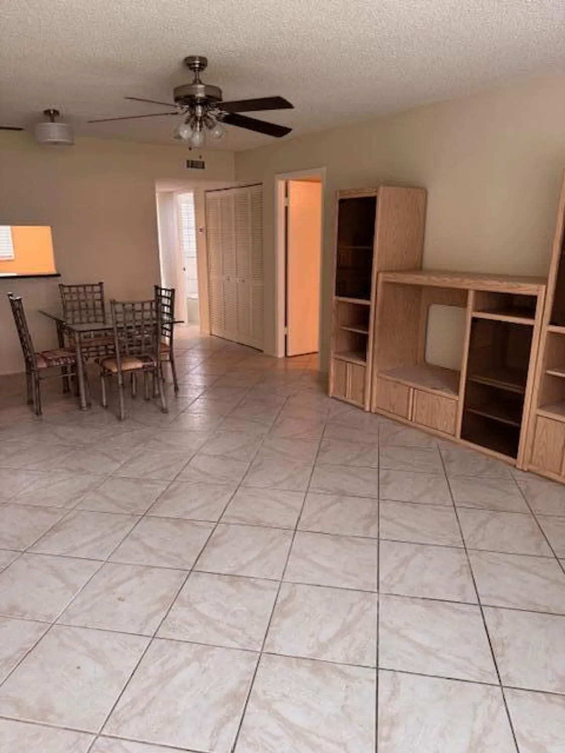 Property Slideshow image 7 of 32 | 12016 greenway cir 108, Royal Palm Beach, FL, 33411