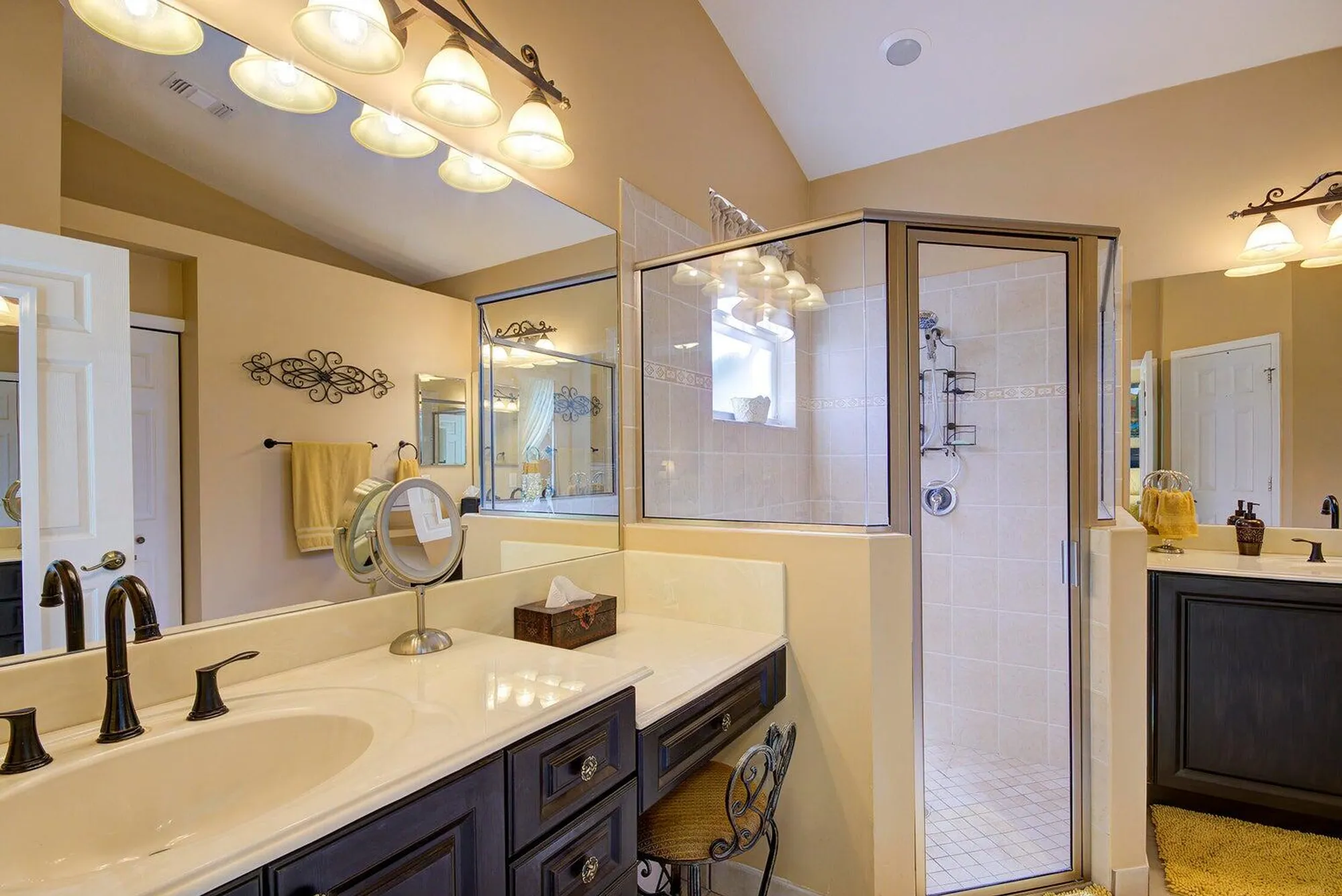 Property Slideshow image 18 of 38 | 10112 sw oak tree cir, Port Saint Lucie, FL, 34987