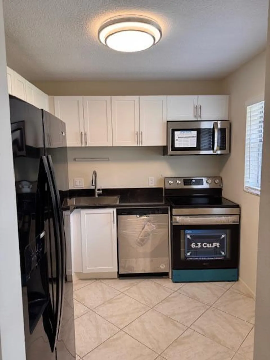 Property Slideshow image 16 of 32 | 12016 greenway cir 108, Royal Palm Beach, FL, 33411