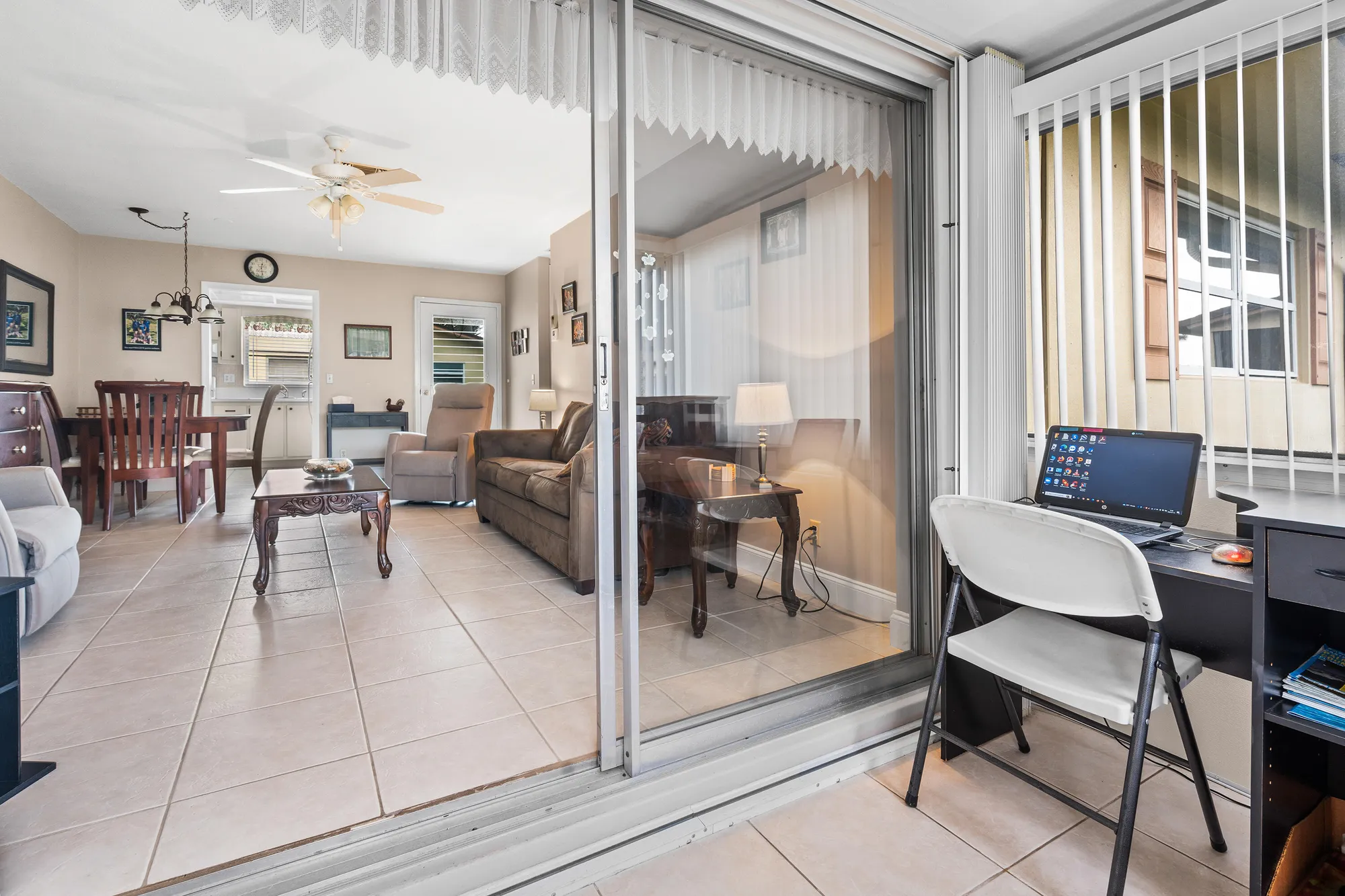 Property Slideshow image 7 of 33 | 2822 crosley dr b, West Palm Beach, FL, 33415