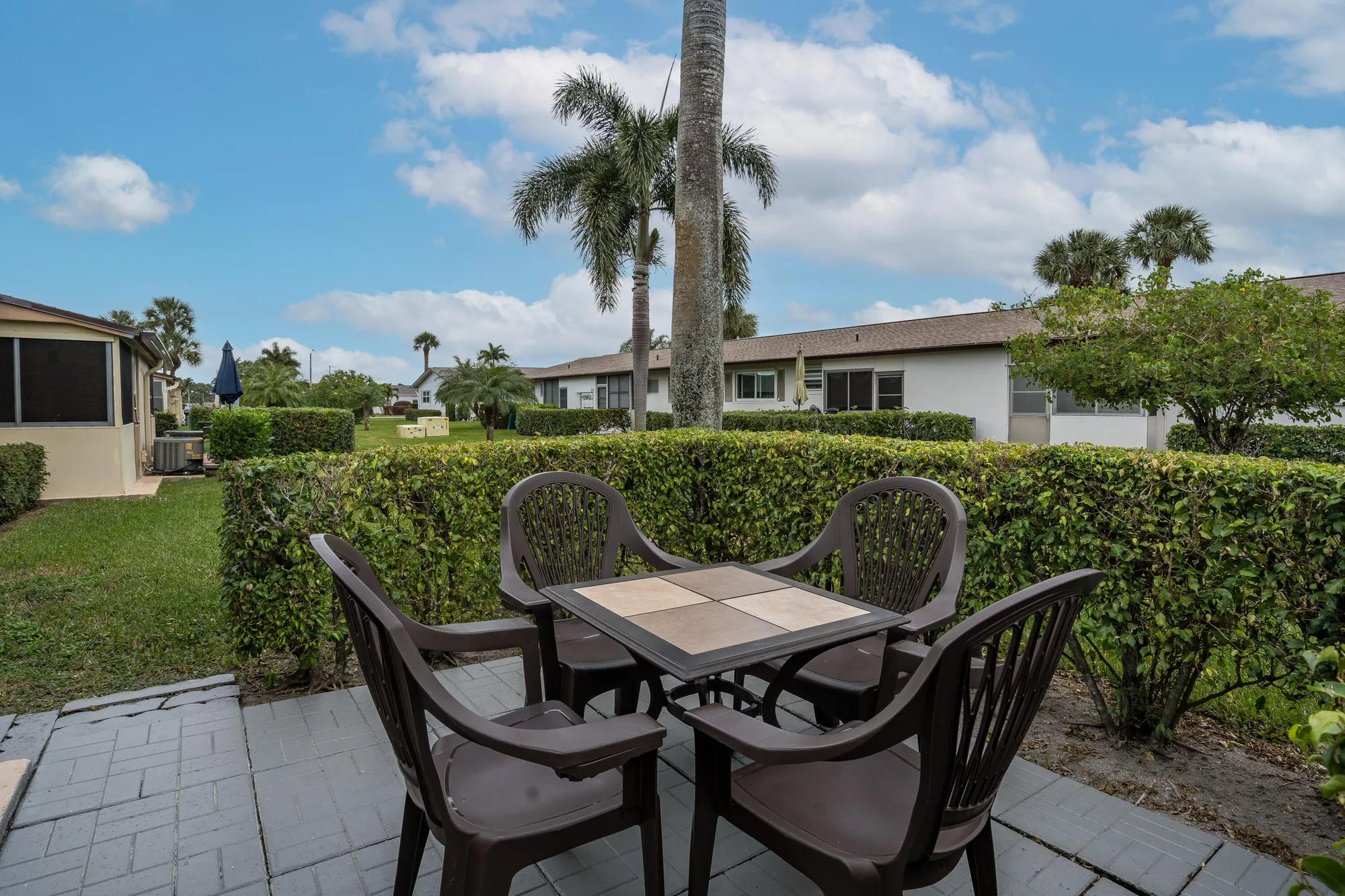 Property Slideshow image 24 of 33 | 2822 crosley dr b, West Palm Beach, FL, 33415