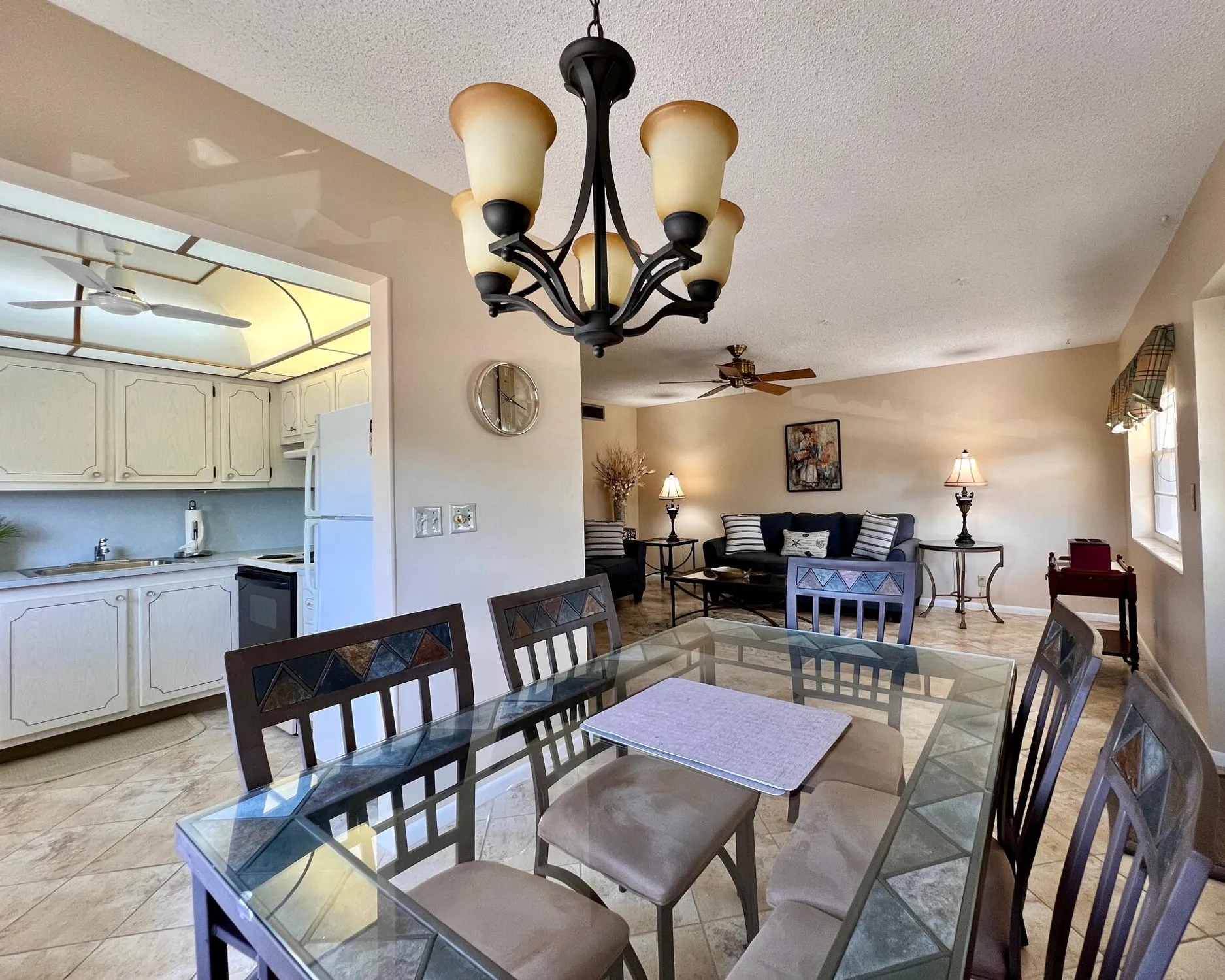 Property Slideshow image 4 of 16 | 156 bedford f, West Palm Beach, FL, 33417