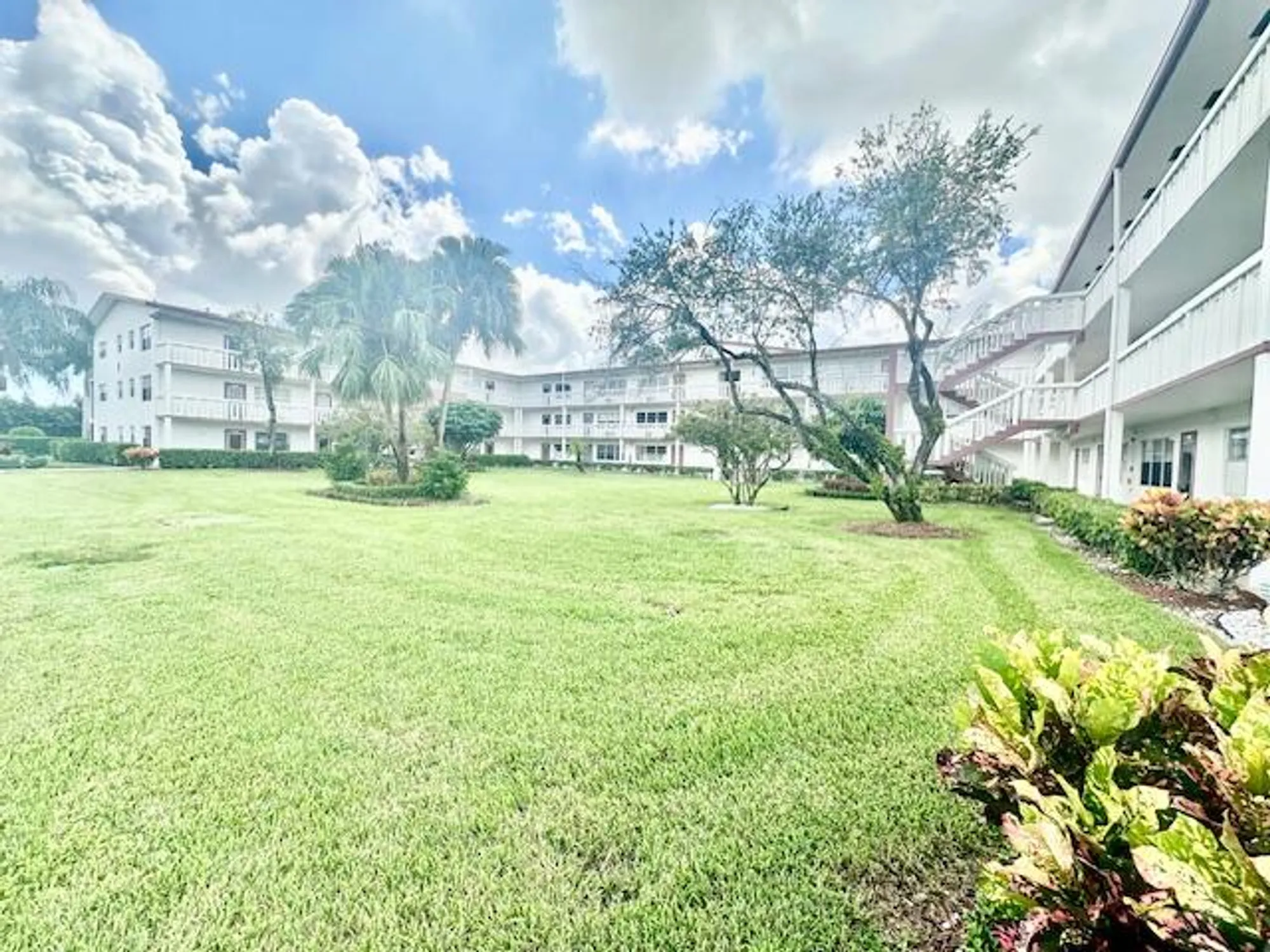 Property Slideshow image 1 of 36 | 583 fanshaw, Boca Raton, FL, 33434
