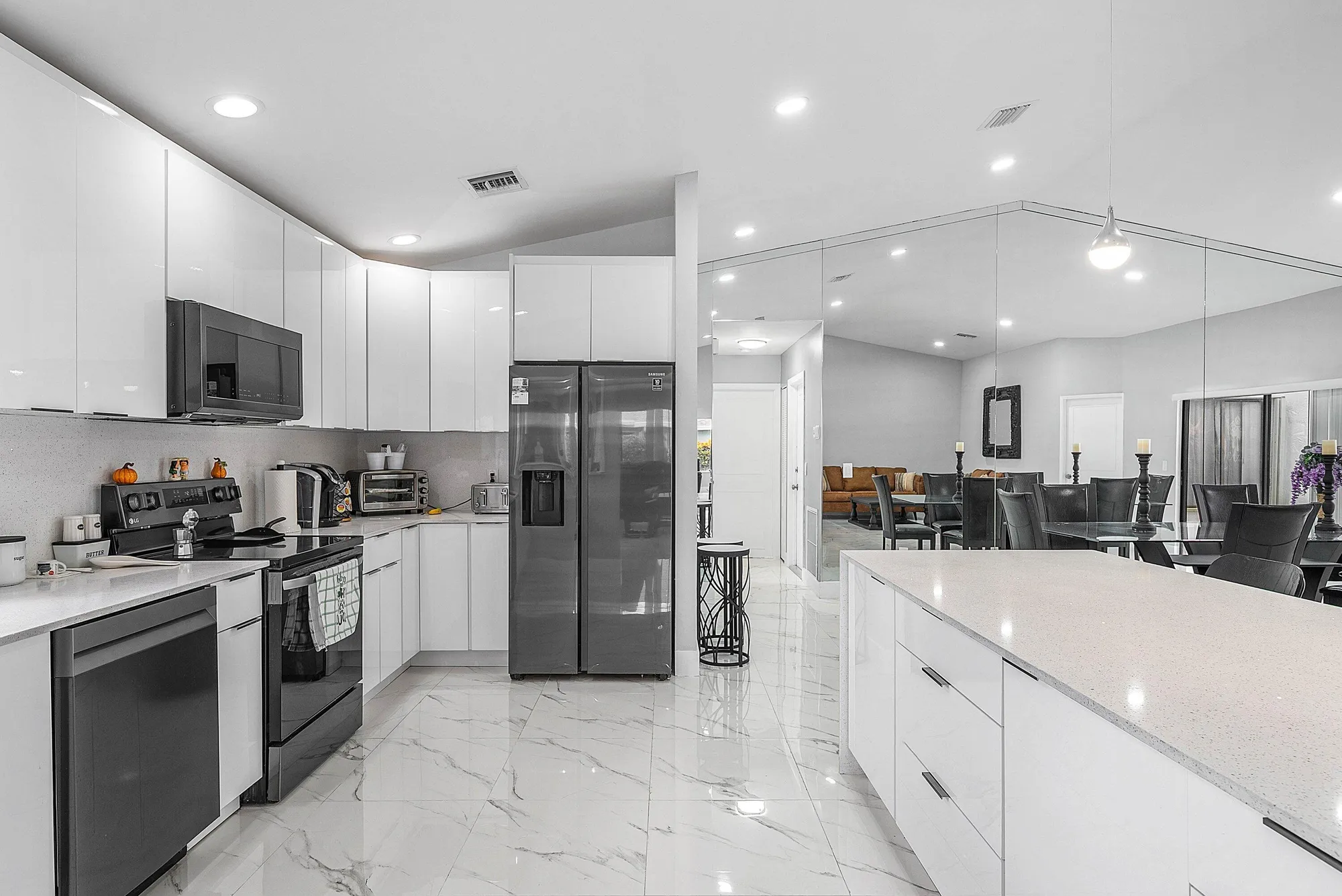 Property Slideshow image 7 of 42 | 2622 nw 13th st, Delray Beach, FL, 33445