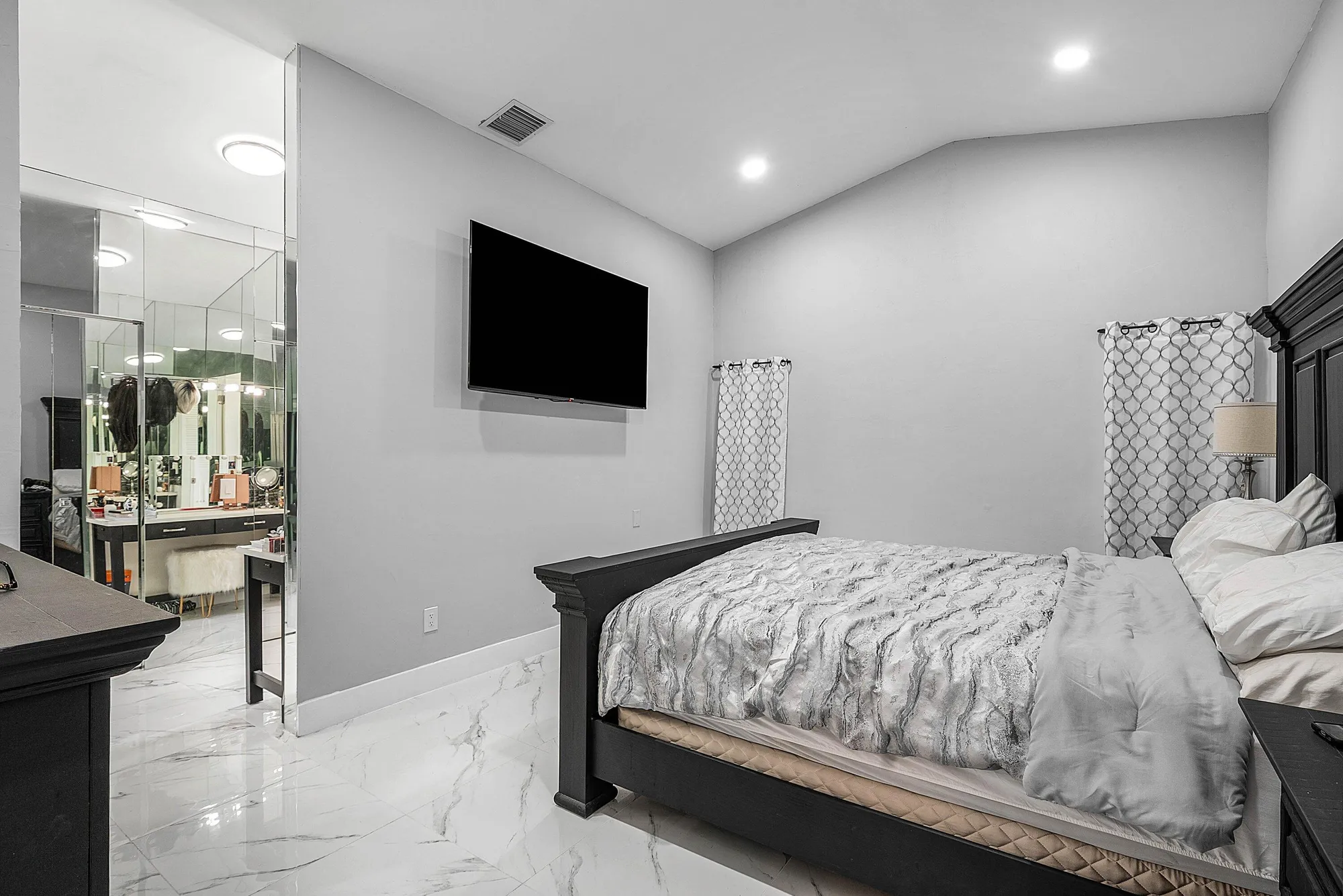 Property Slideshow image 20 of 42 | 2622 nw 13th st, Delray Beach, FL, 33445