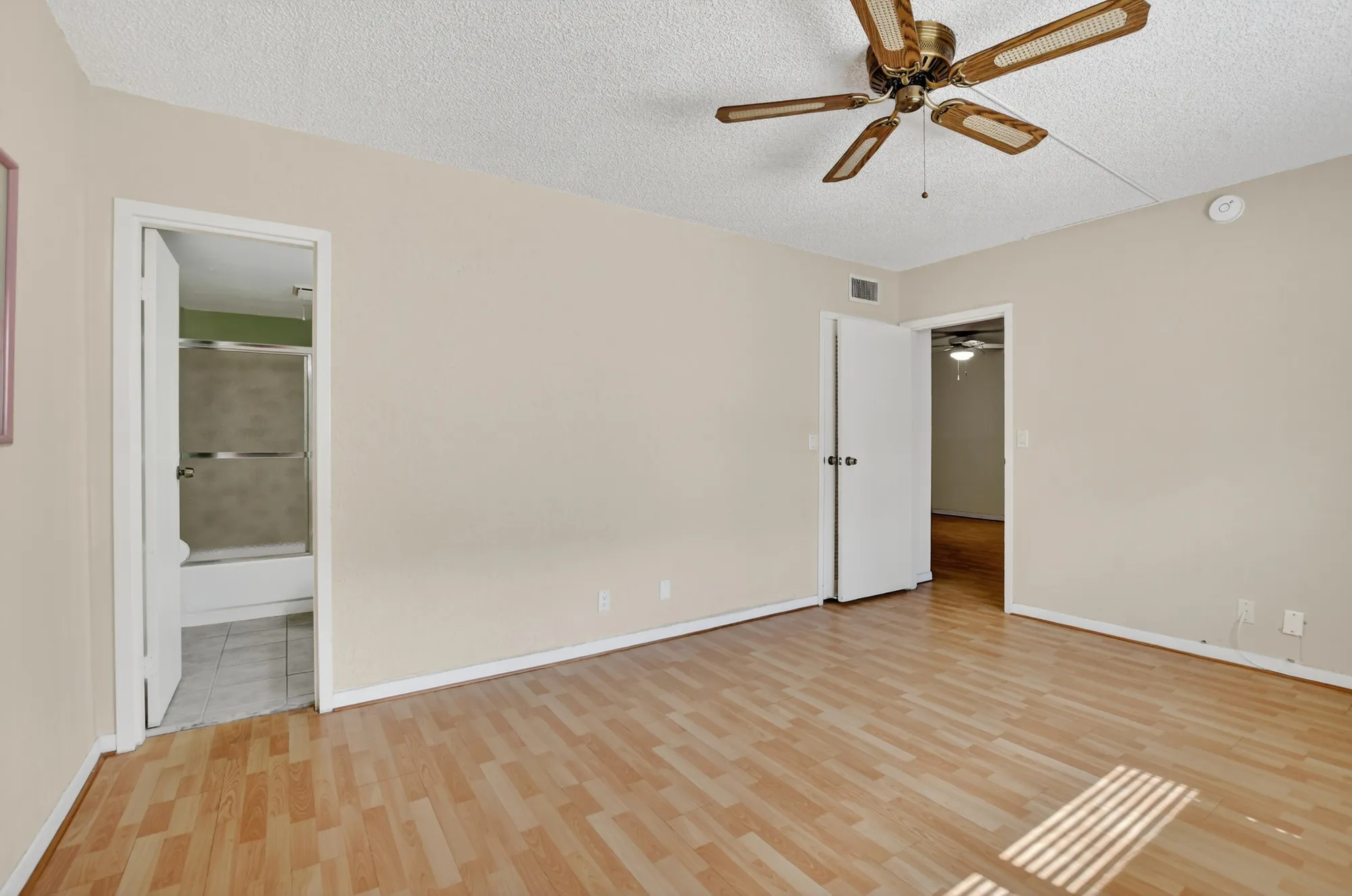 Property Slideshow image 15 of 37 | 6 abbey ln apt 106, Delray Beach, FL, 33446