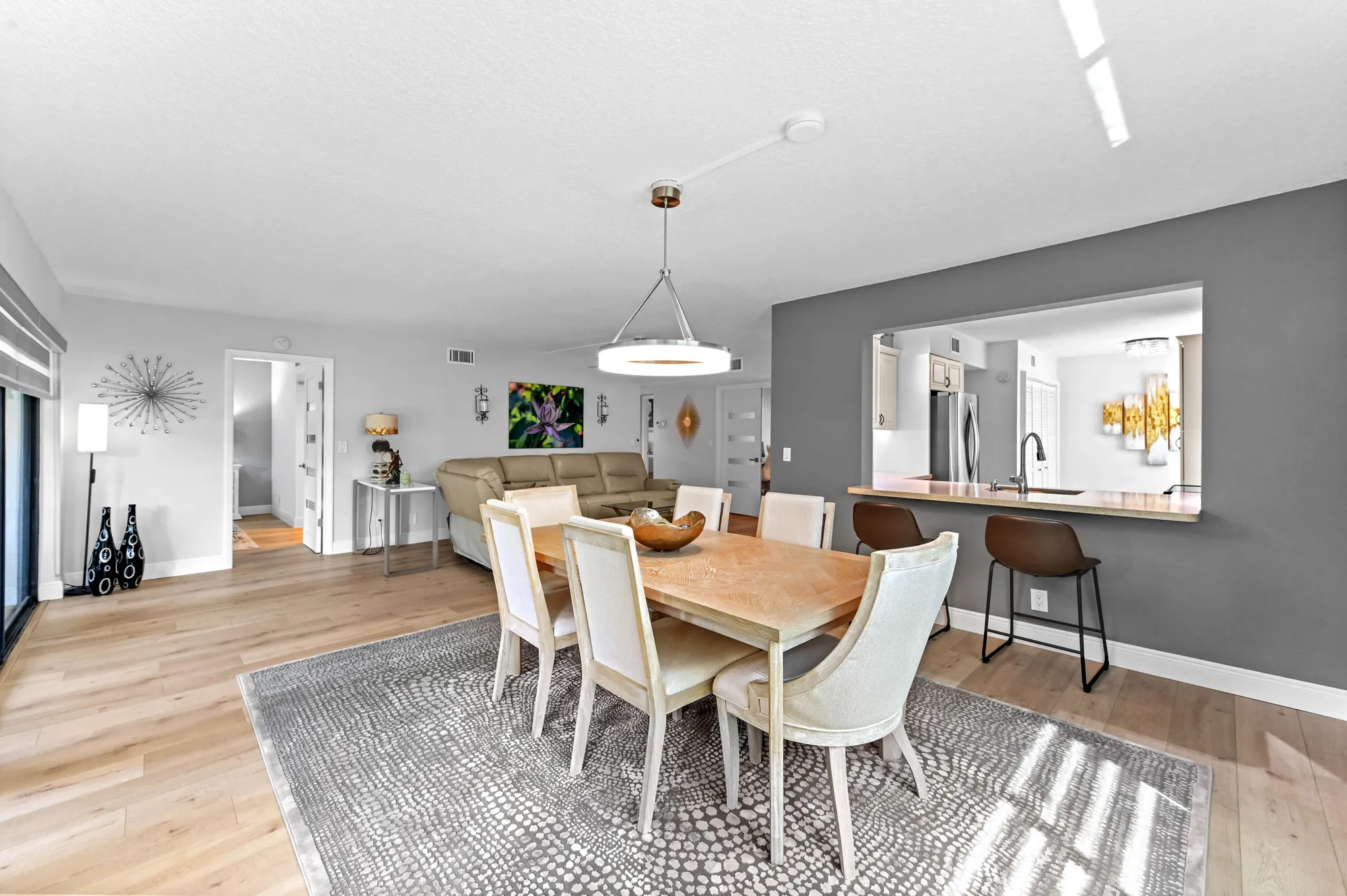 Property Slideshow image 8 of 32 | 5505 fairway park dr 201, Boynton Beach, FL, 33437