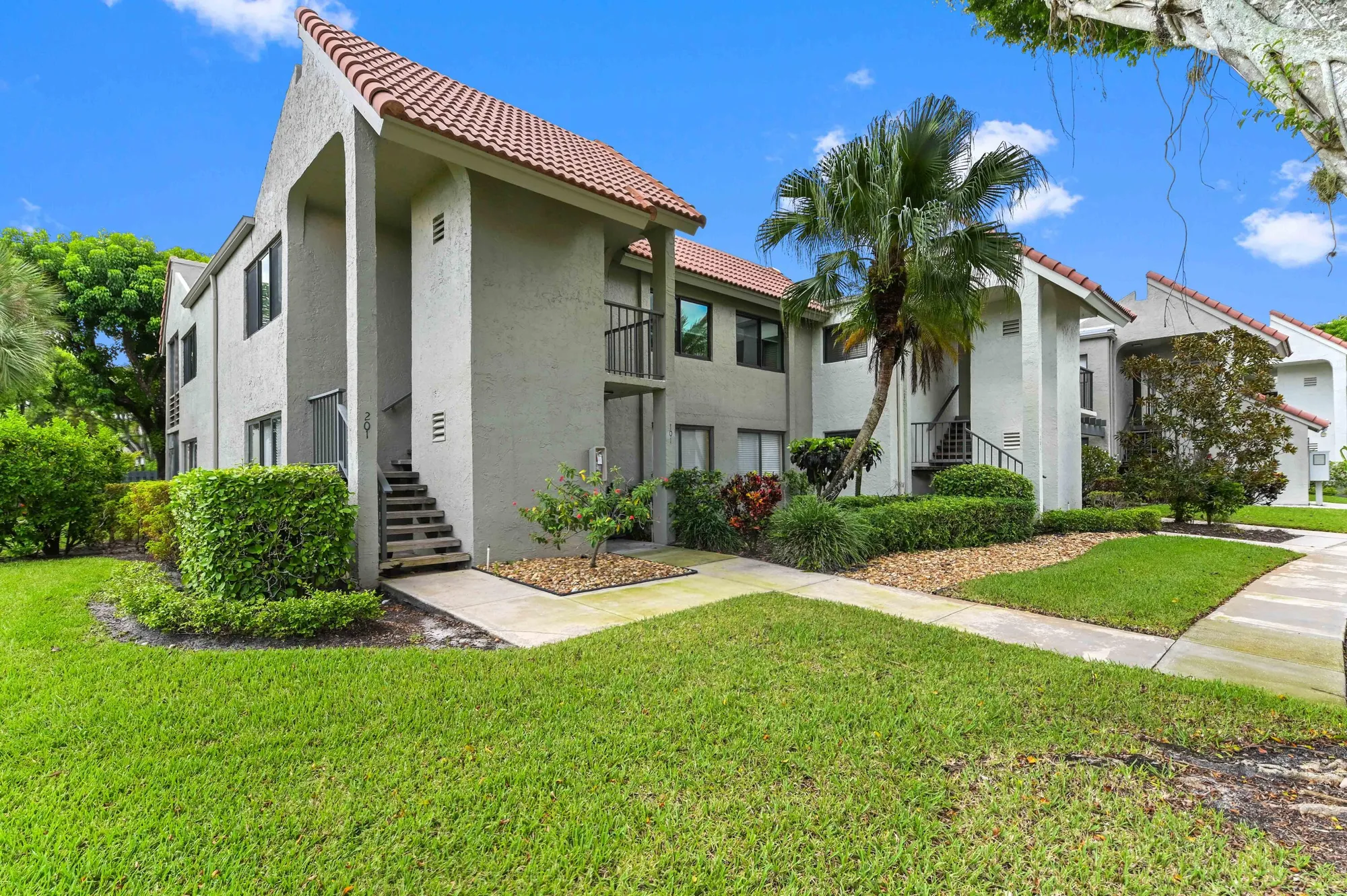 Property Slideshow image 1 of 32 | 5505 fairway park dr 201, Boynton Beach, FL, 33437