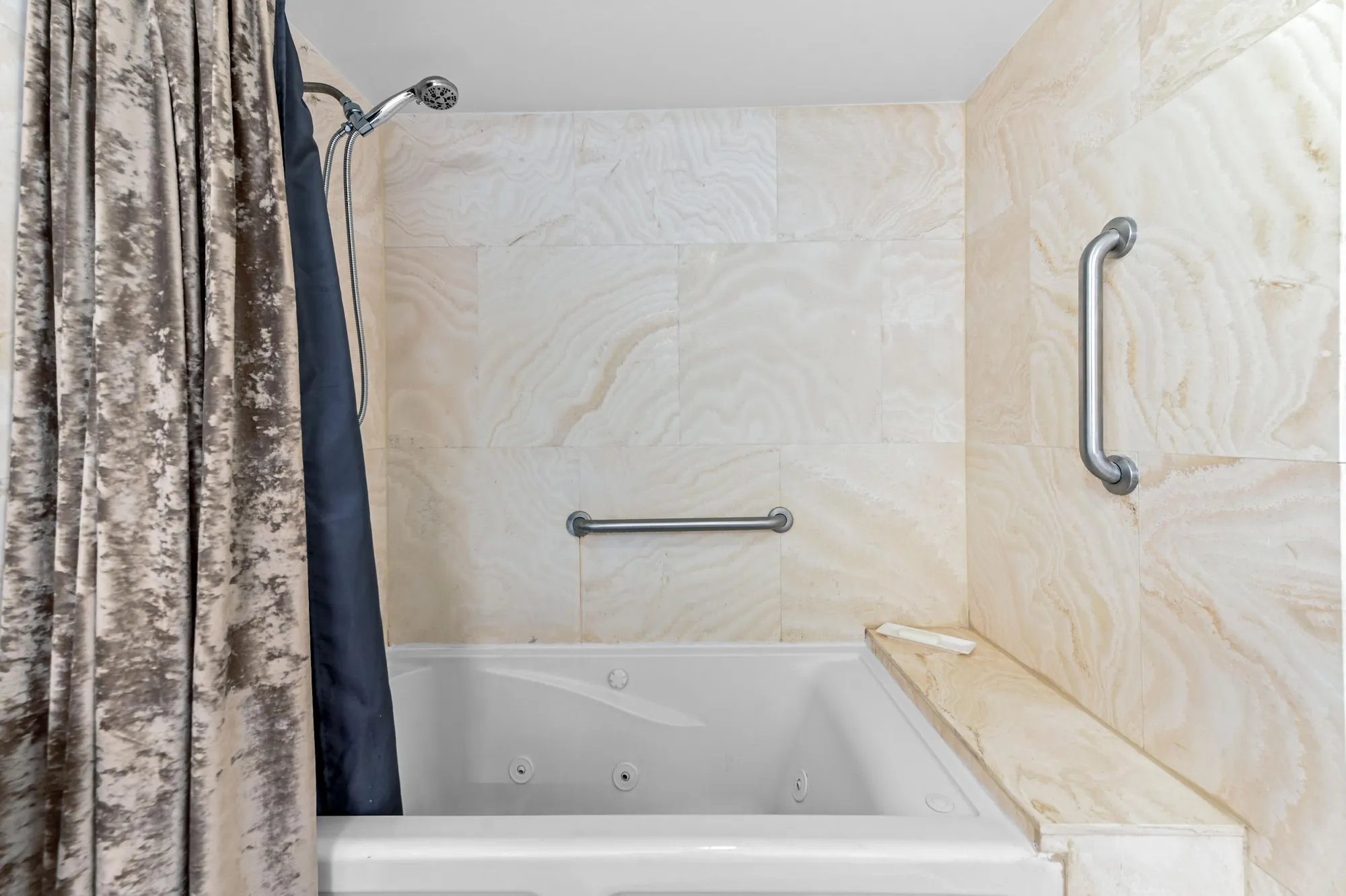 Property Slideshow image 18 of 32 | 5505 fairway park dr 201, Boynton Beach, FL, 33437