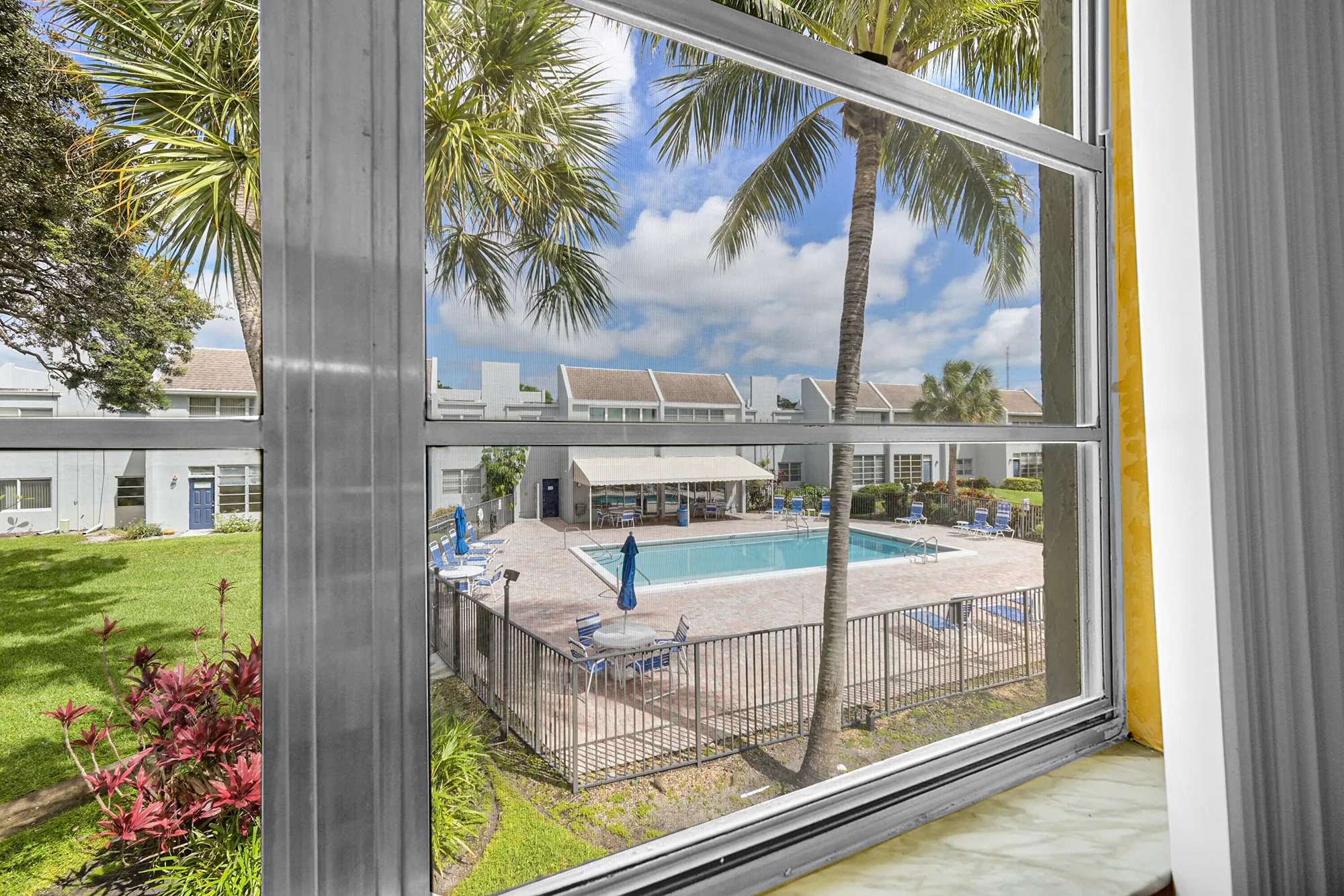 Property Slideshow image 10 of 25 | 2900 sw 22nd ave apt 512, Delray Beach, FL, 33445