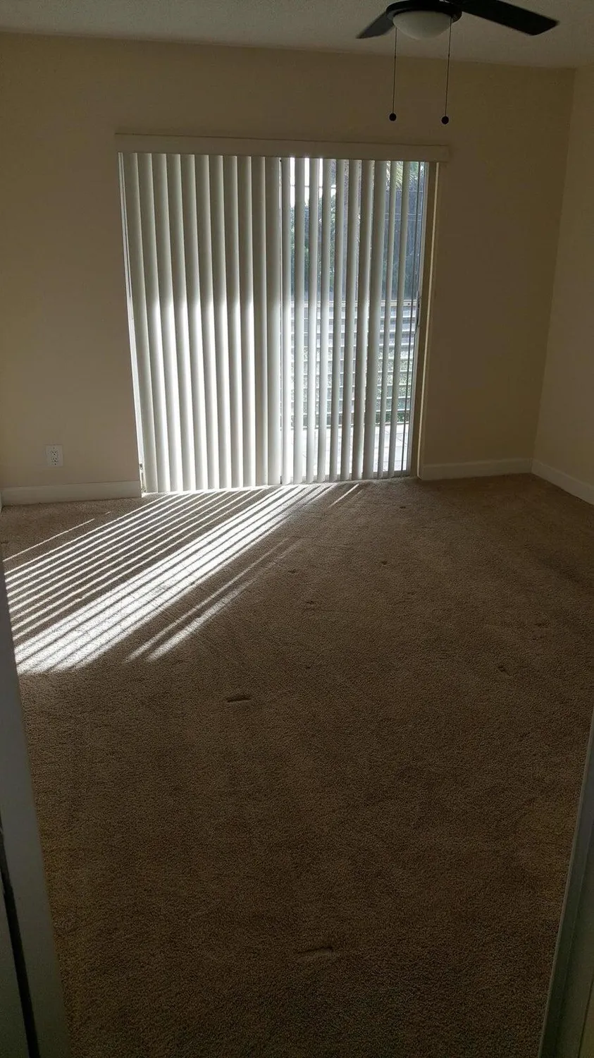 Property Slideshow image 6 of 17 | 2534 garden dr 202, Lake Worth, FL, 33461