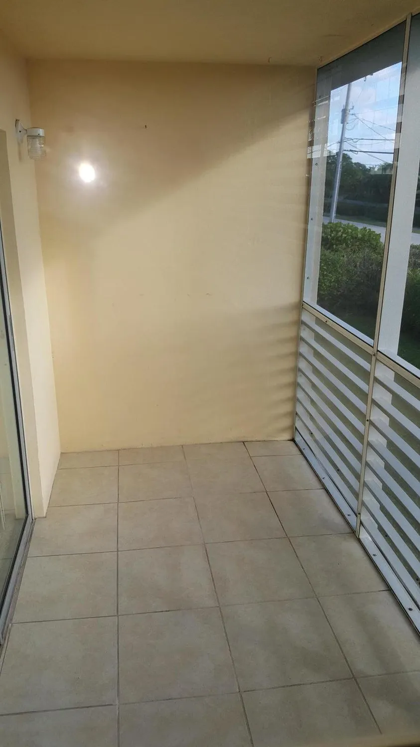 Property Slideshow image 17 of 17 | 2534 garden dr 202, Lake Worth, FL, 33461