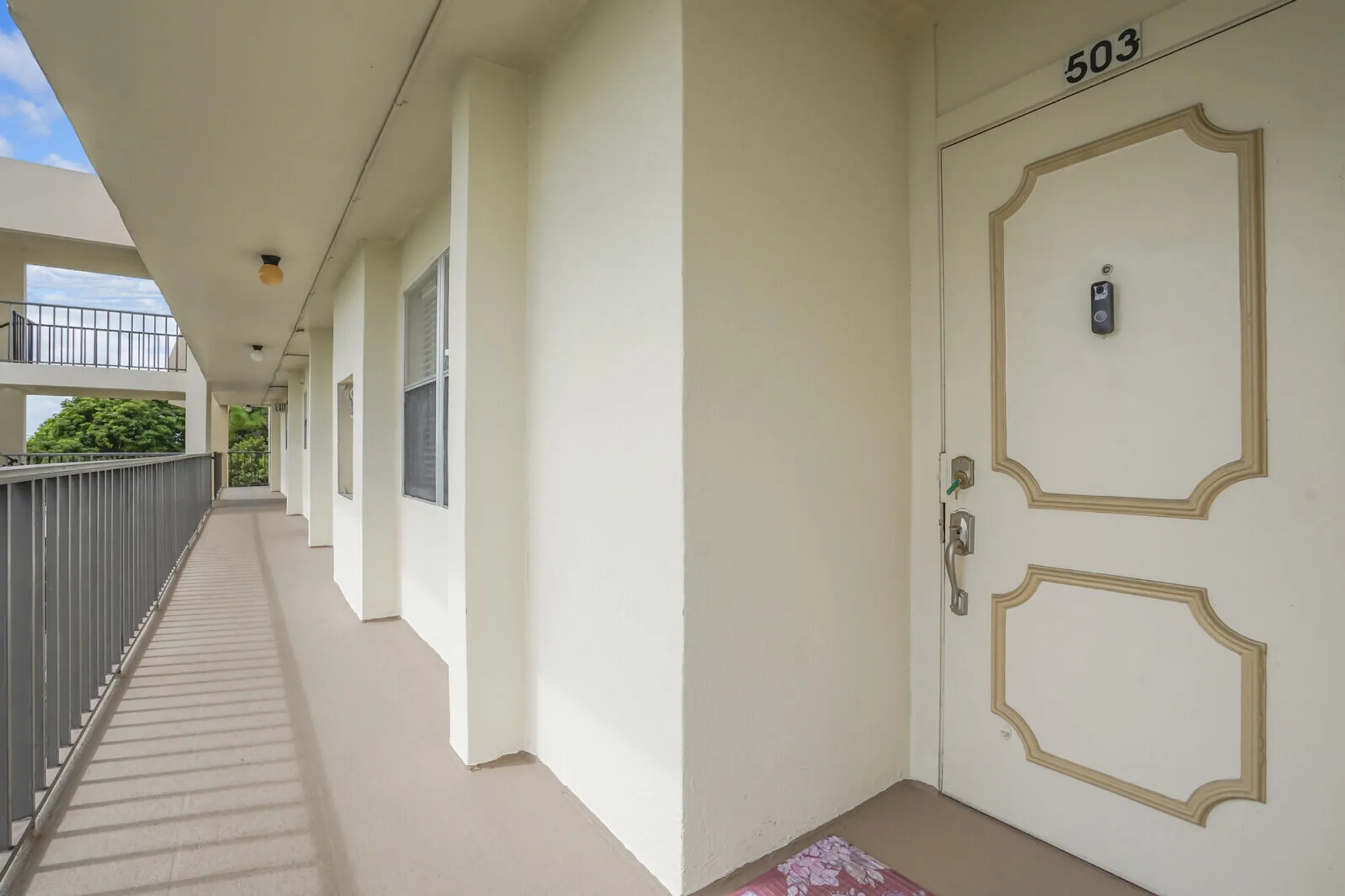 Property Slideshow image 4 of 30 | 3959 via poinciana apt 503, Lake Worth, FL, 33467