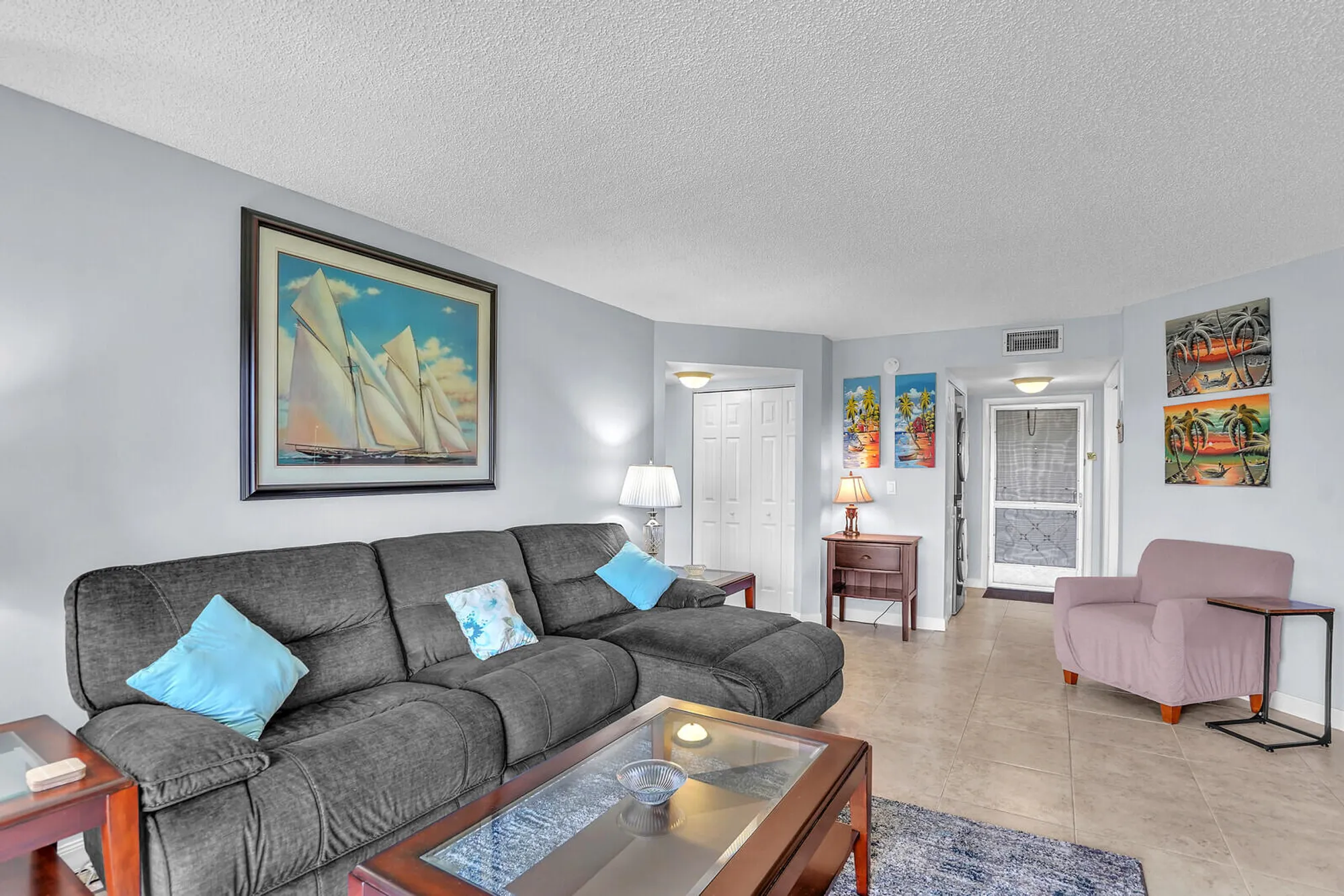 Property Slideshow image 8 of 30 | 3959 via poinciana apt 503, Lake Worth, FL, 33467