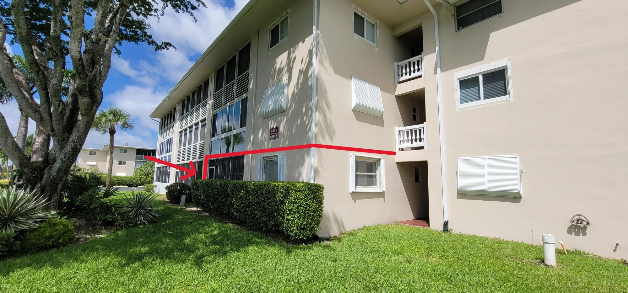 Property Slideshow image 23 of 35 | 2811 garden dr s apt 110, Palm Springs, FL, 33461