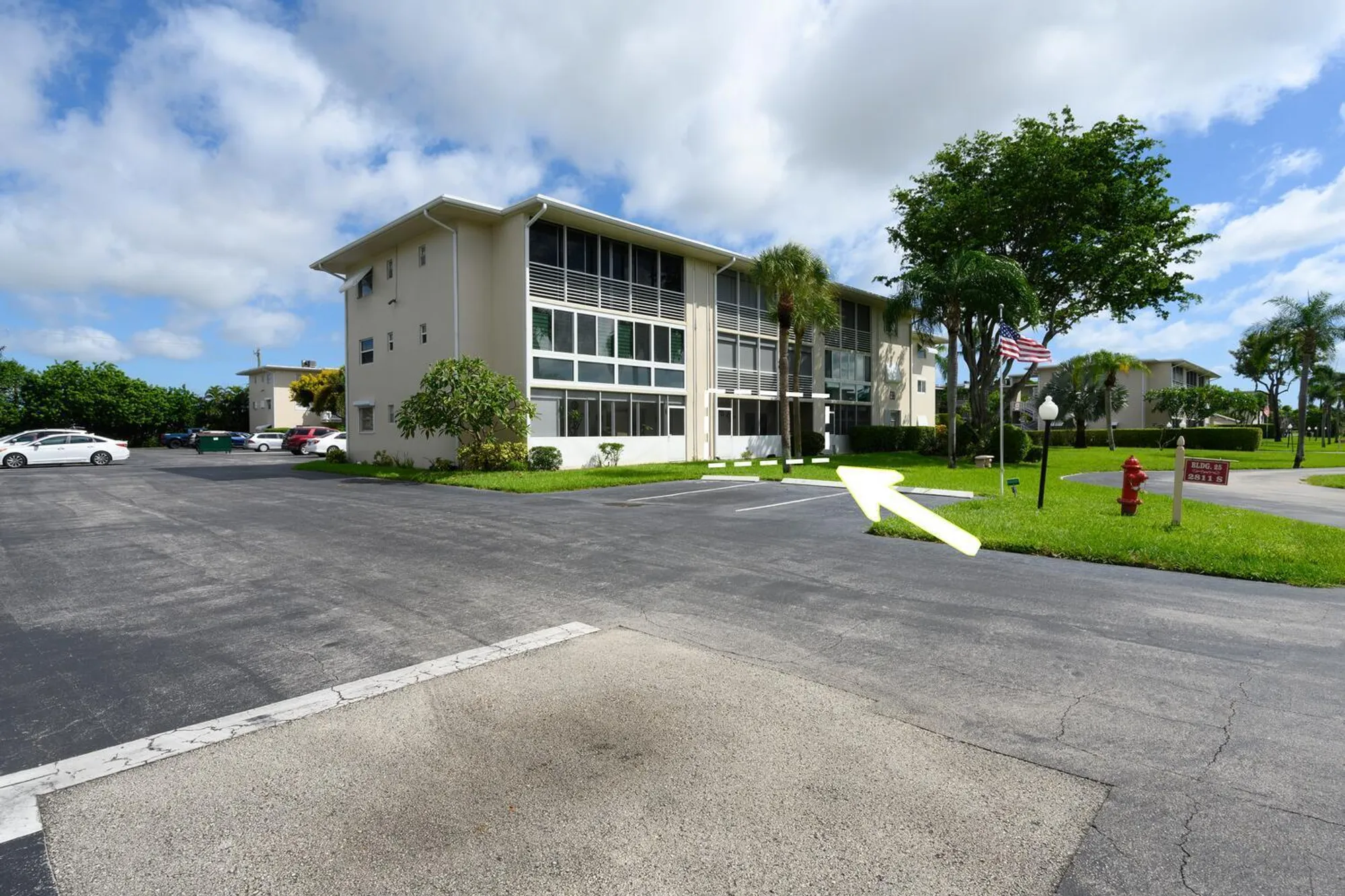 Property Slideshow image 21 of 35 | 2811 garden dr s apt 110, Palm Springs, FL, 33461