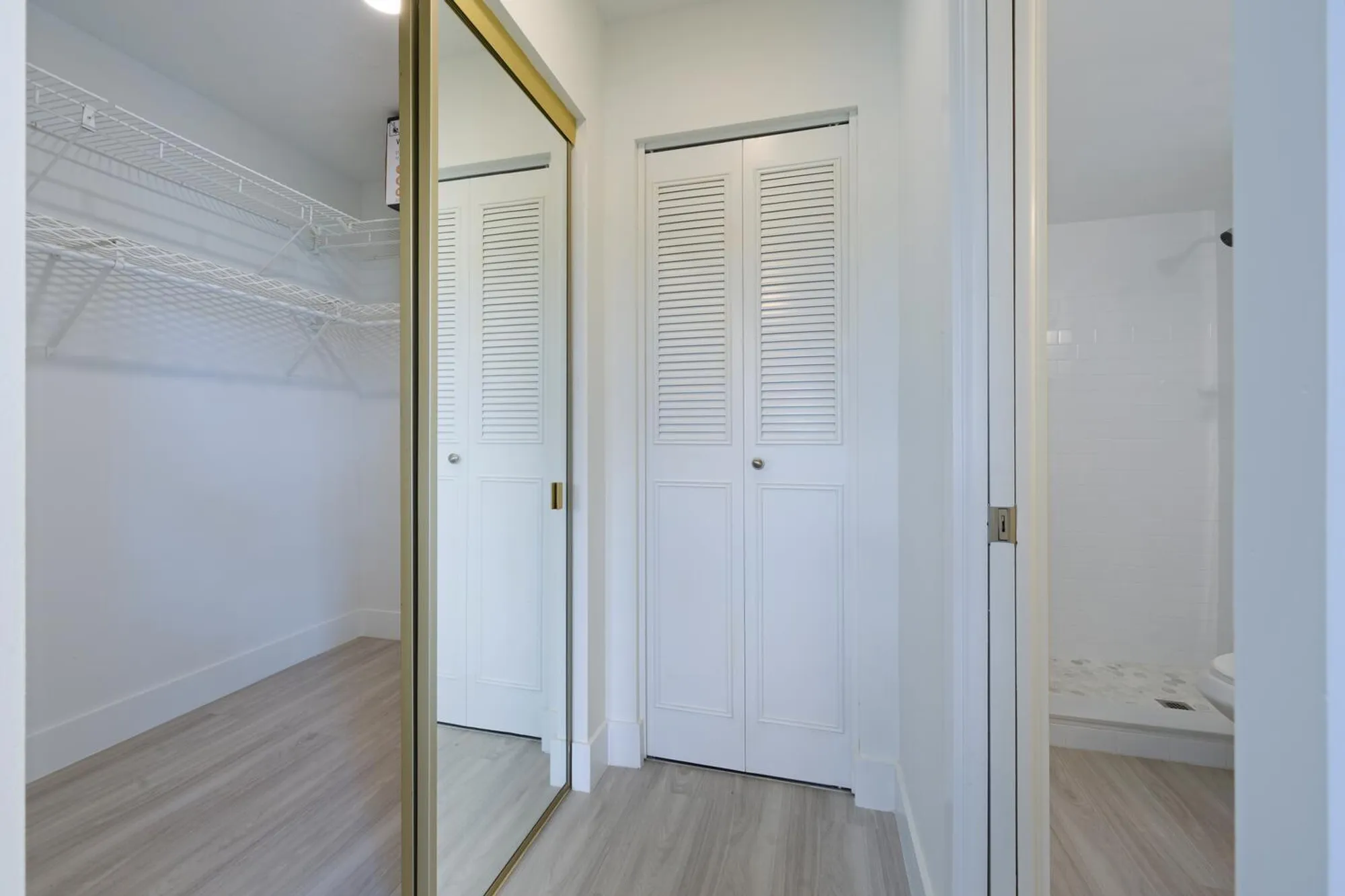 Property Slideshow image 14 of 35 | 2811 garden dr s apt 110, Palm Springs, FL, 33461