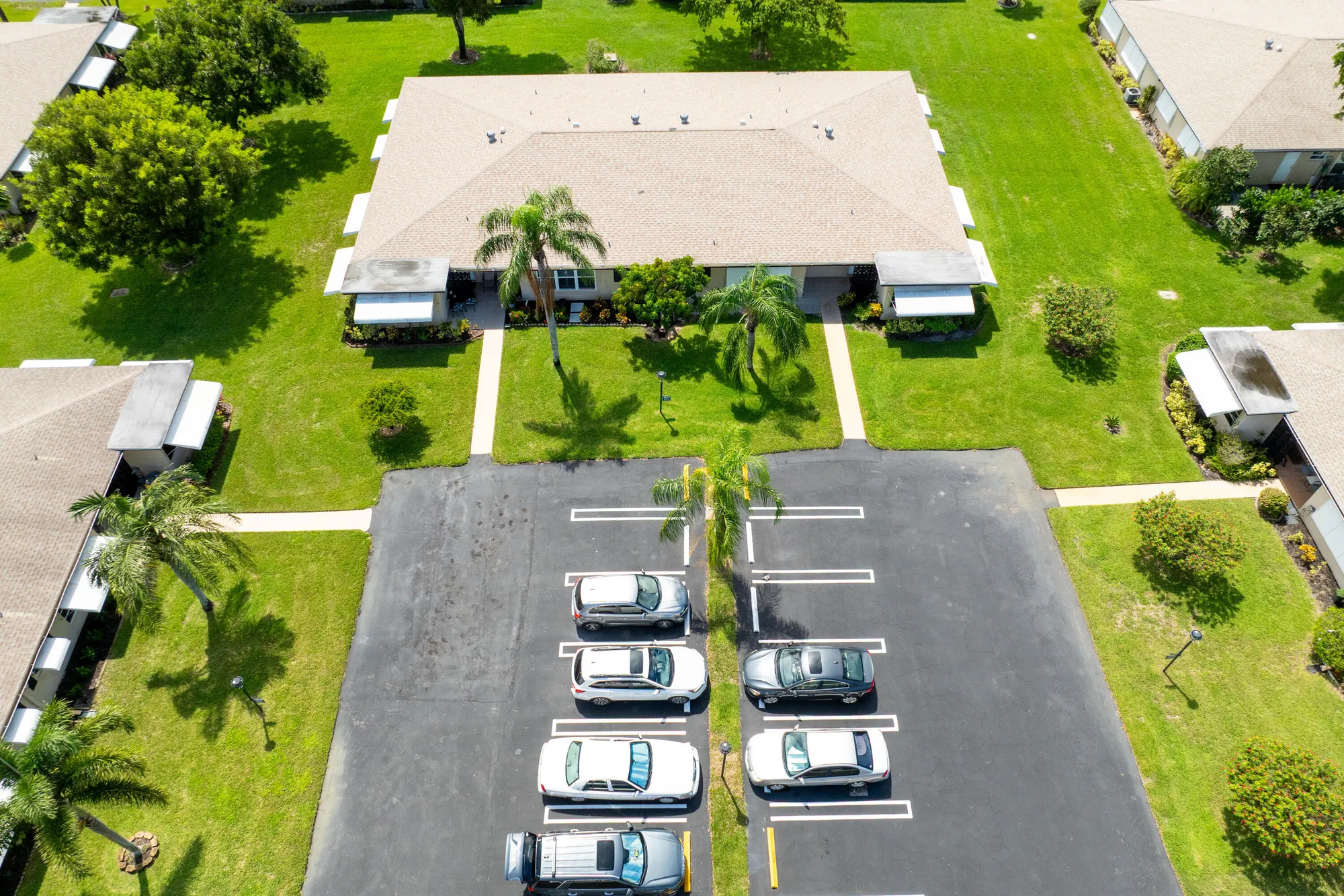 Property Slideshow image 25 of 28 | 1012 circle ter b, Delray Beach, FL, 33445