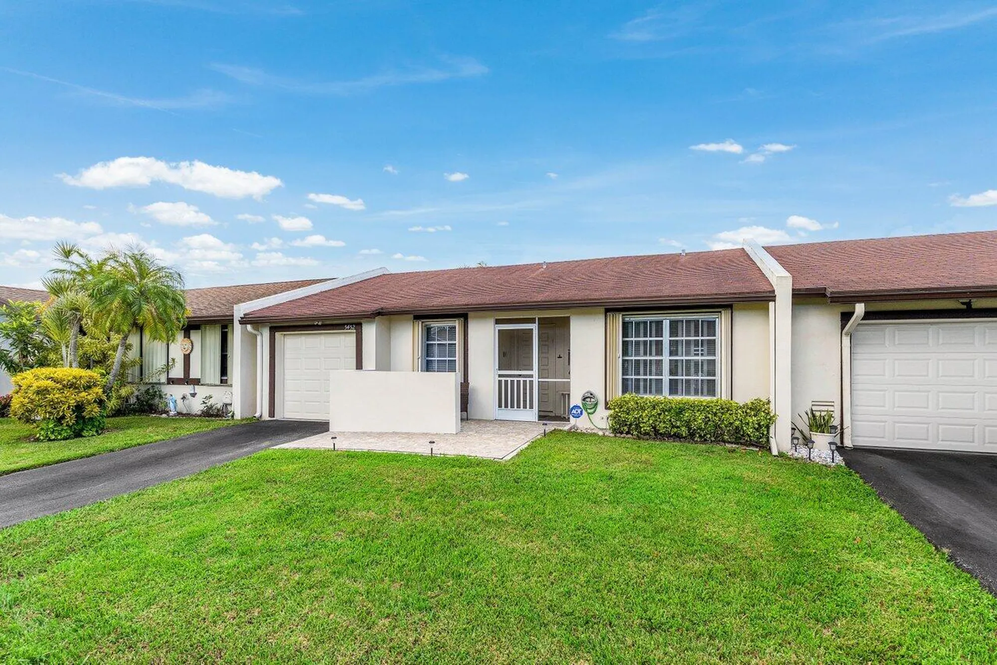 Property Slideshow image 25 of 28 | 5452 laurel oak st, Delray Beach, FL, 33484