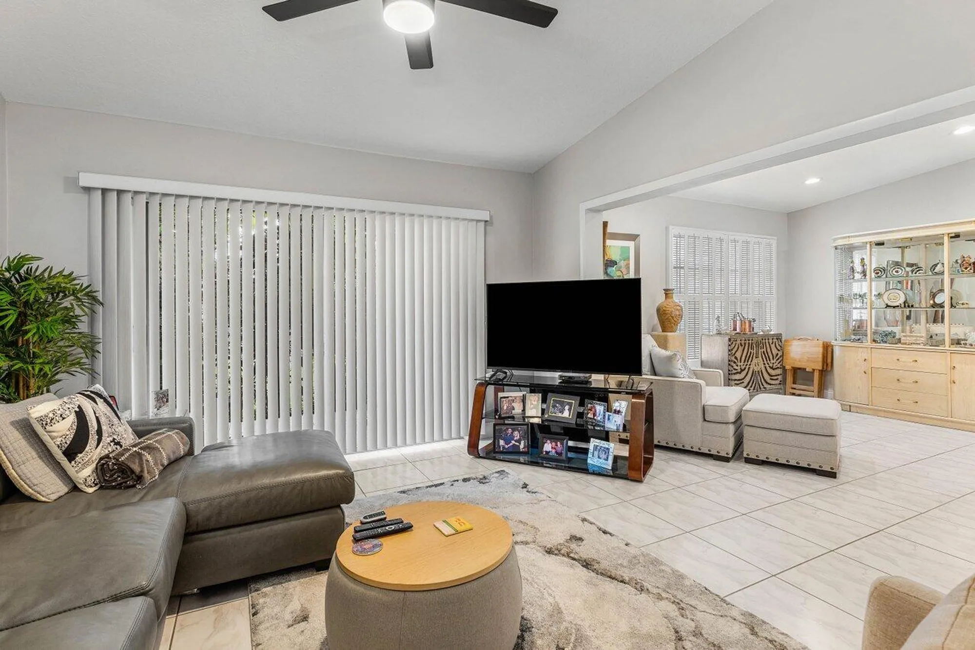 Property Slideshow image 19 of 28 | 5452 laurel oak st, Delray Beach, FL, 33484