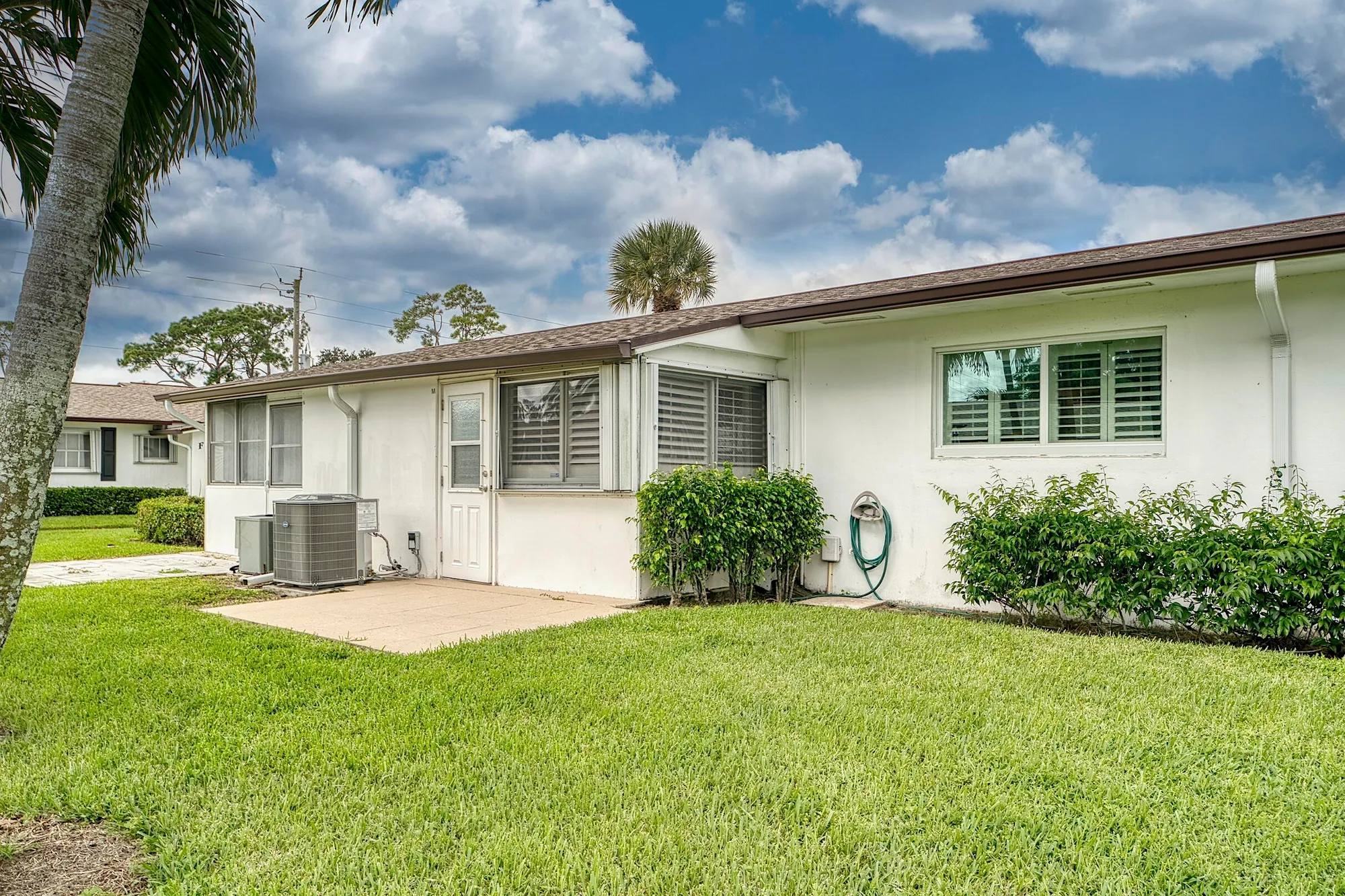 Property Slideshow image 31 of 47 | 2930 crosley dr m, West Palm Beach, FL, 33415