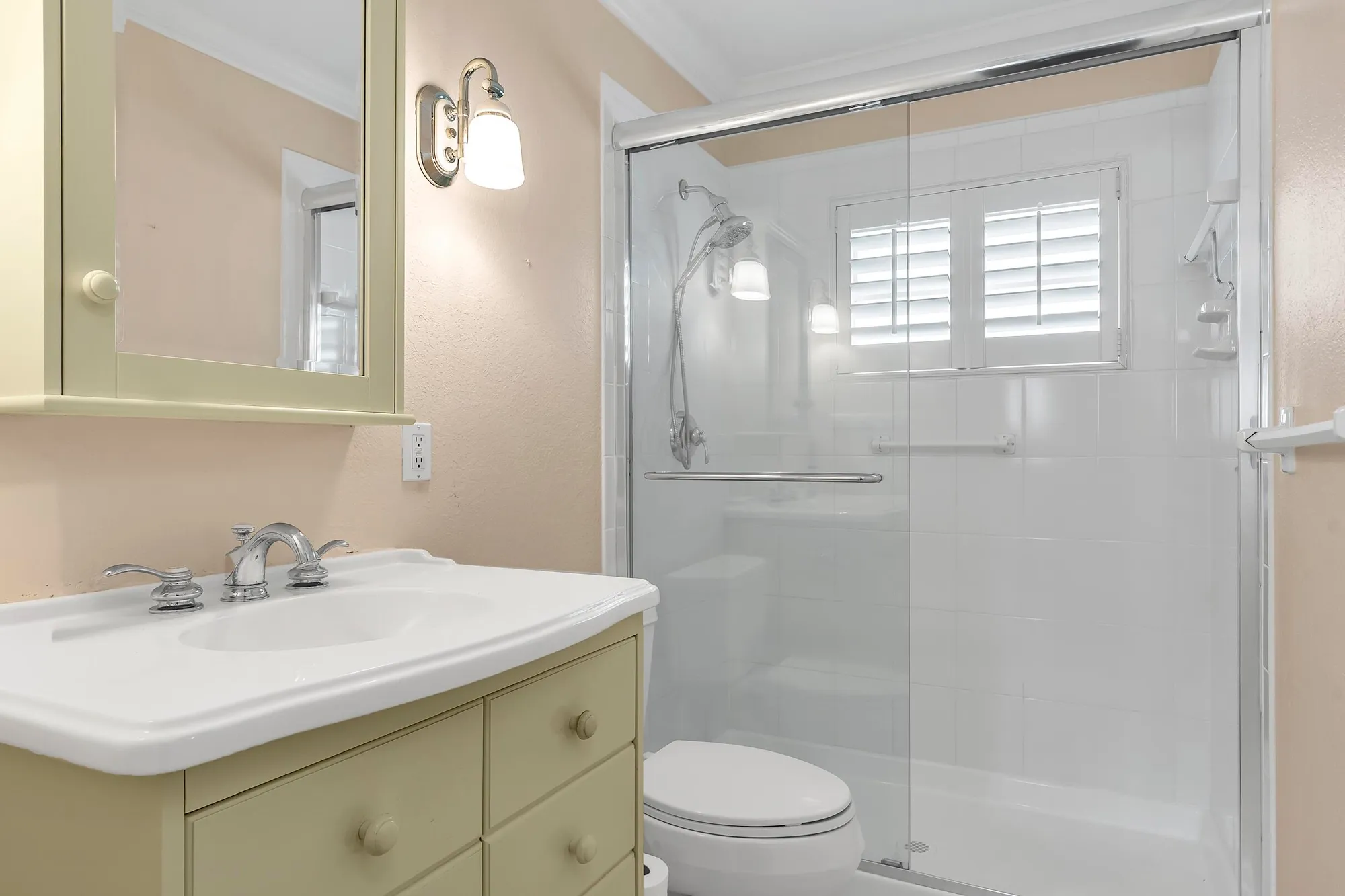 Property Slideshow image 26 of 47 | 2930 crosley dr m, West Palm Beach, FL, 33415