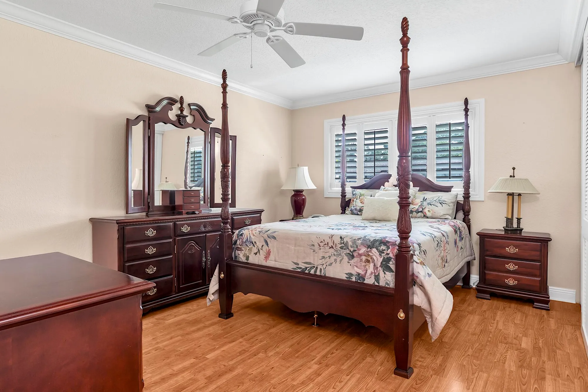 Property Slideshow image 22 of 47 | 2930 crosley dr m, West Palm Beach, FL, 33415